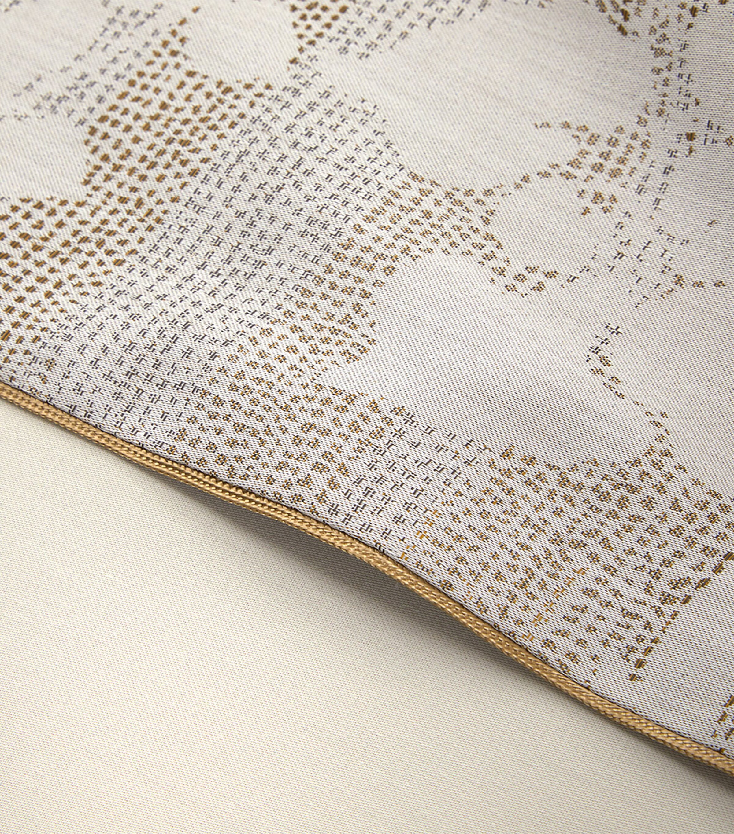 Yves Delorme Nymphes Natural Super King Flat Sheet (270cm x 295cm) Natural Image 3