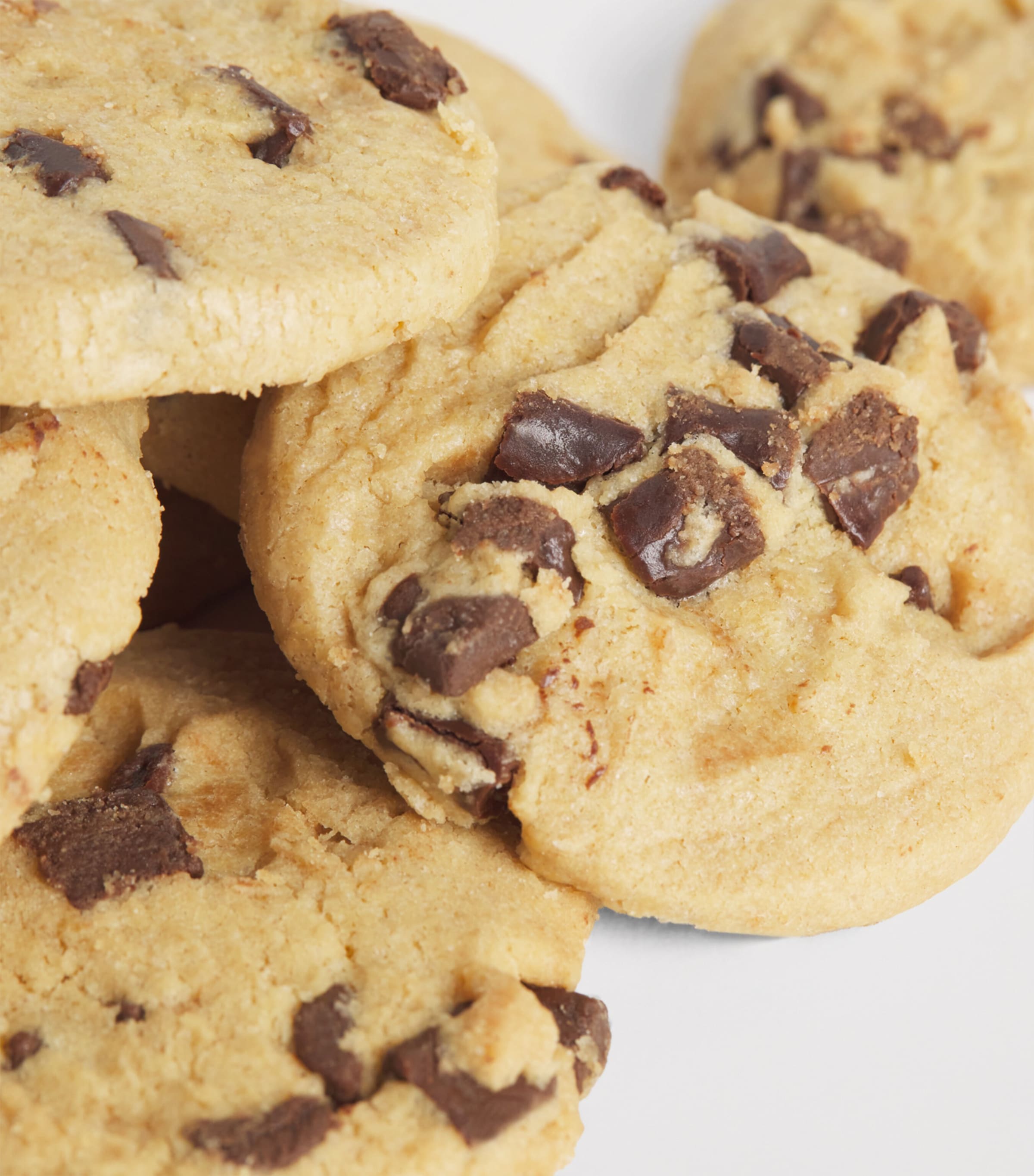 Harrods All-Butter Chocolate Chunk Biscuits (200g) Image 3