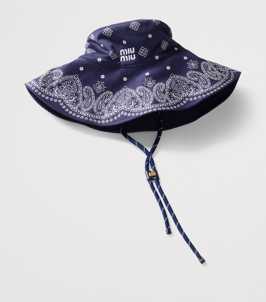 Bandana Print Bucket Hat F022X Image 2
