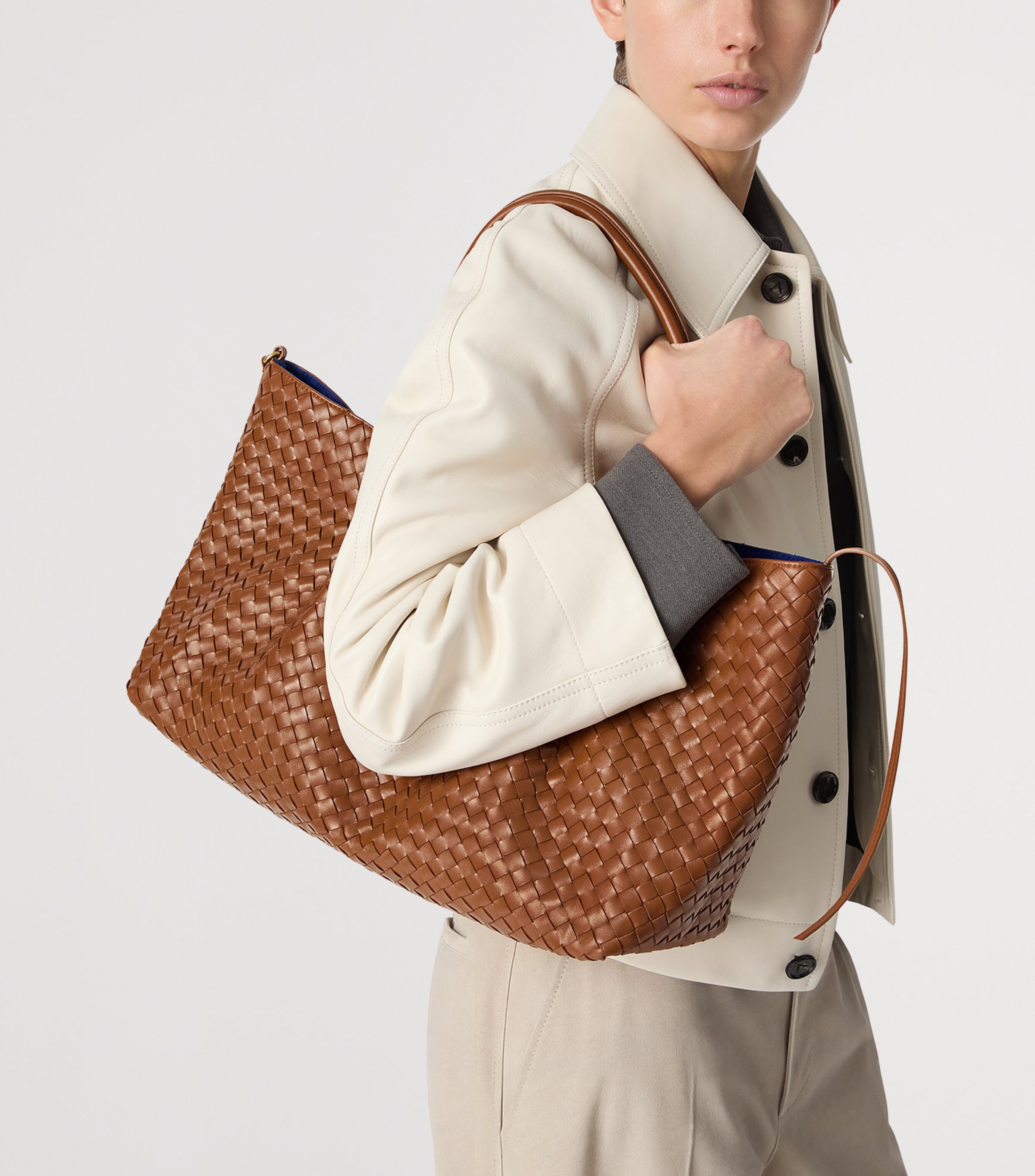 Intrecciato Leather Pinacoteca Tote Bag 2591 Image 2