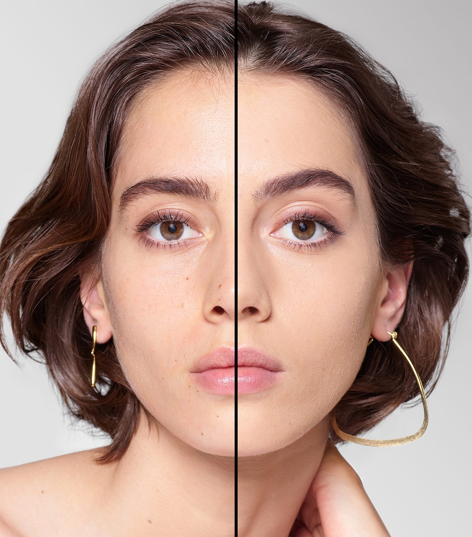 Teint Idole Ultra Wear Foundation 240W Image 3