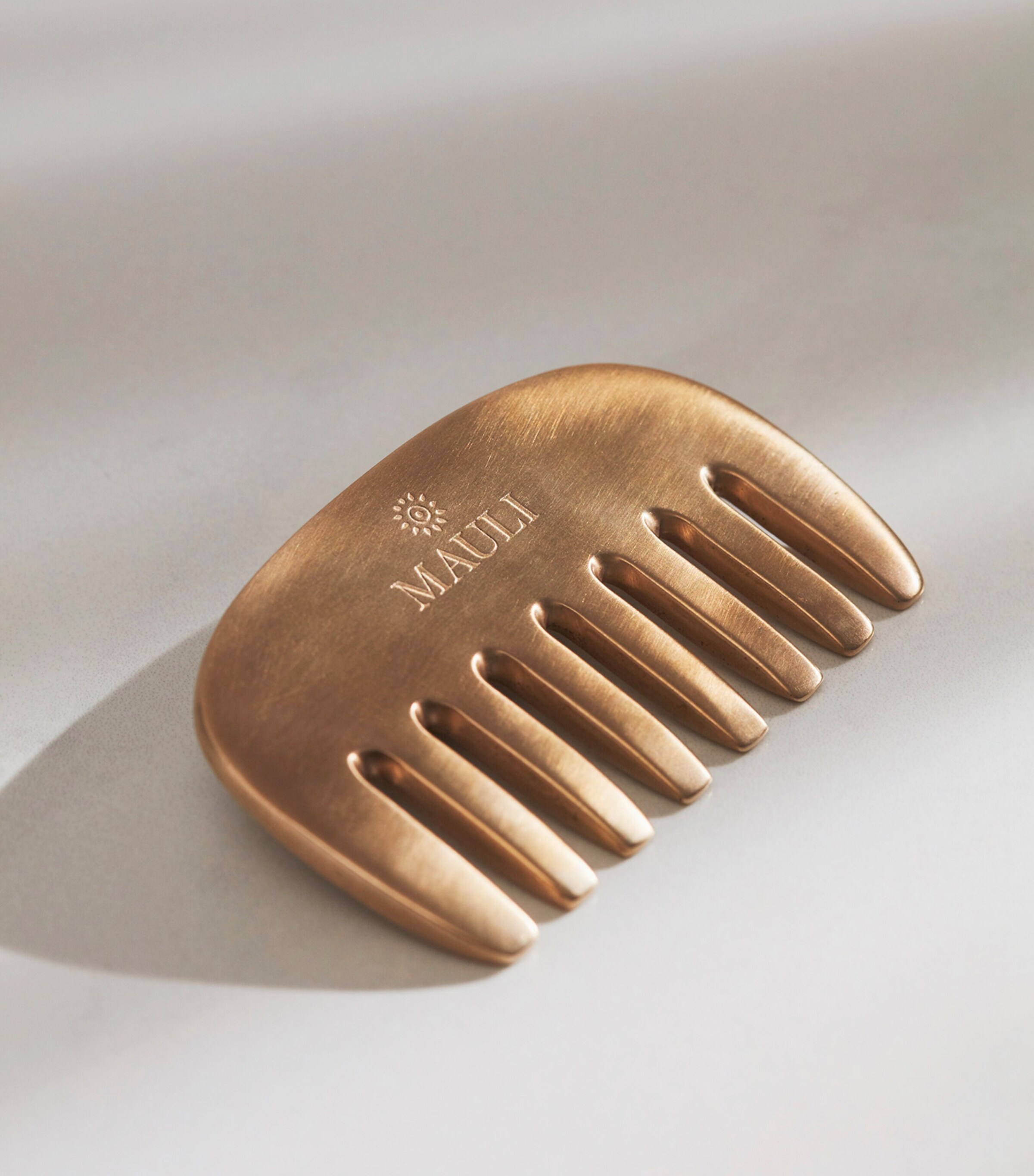 Mauli Rituals Kansa Comb Clear Image 3