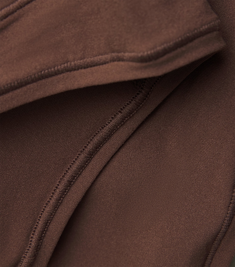 Fits Everybody Thong COCOA Image 4