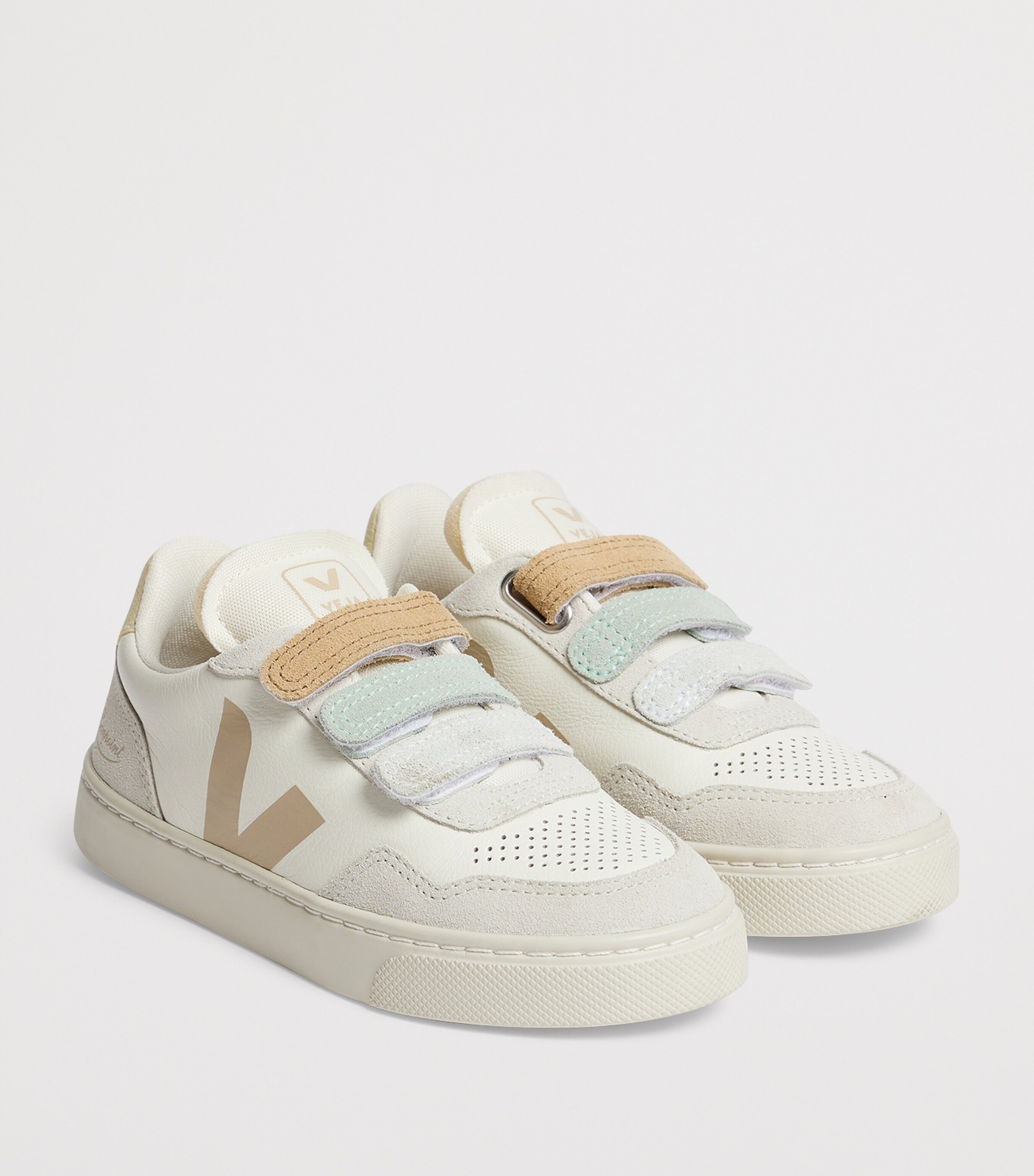 Bonpoint x VEJA Leather V90 Sneakers Blanc Naturel Image 2