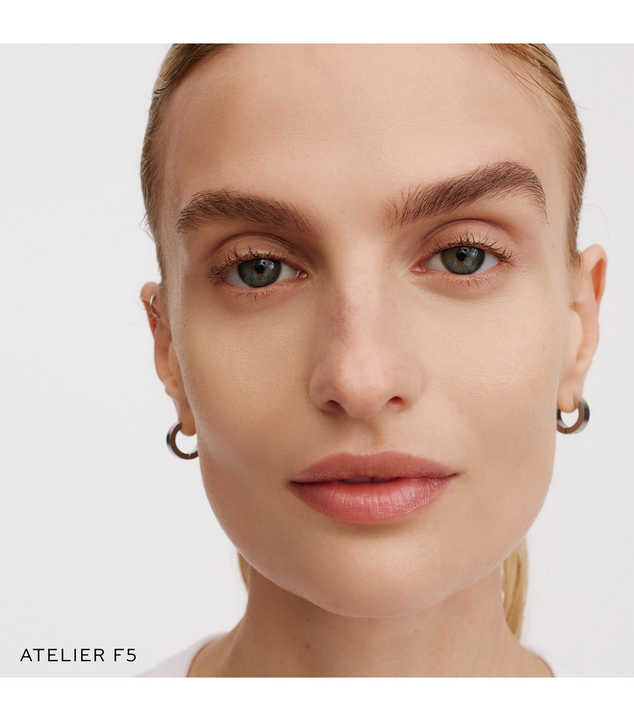 Westman Atelier Suprême Bio-Complex Liquid Foundation Atelier Image 2