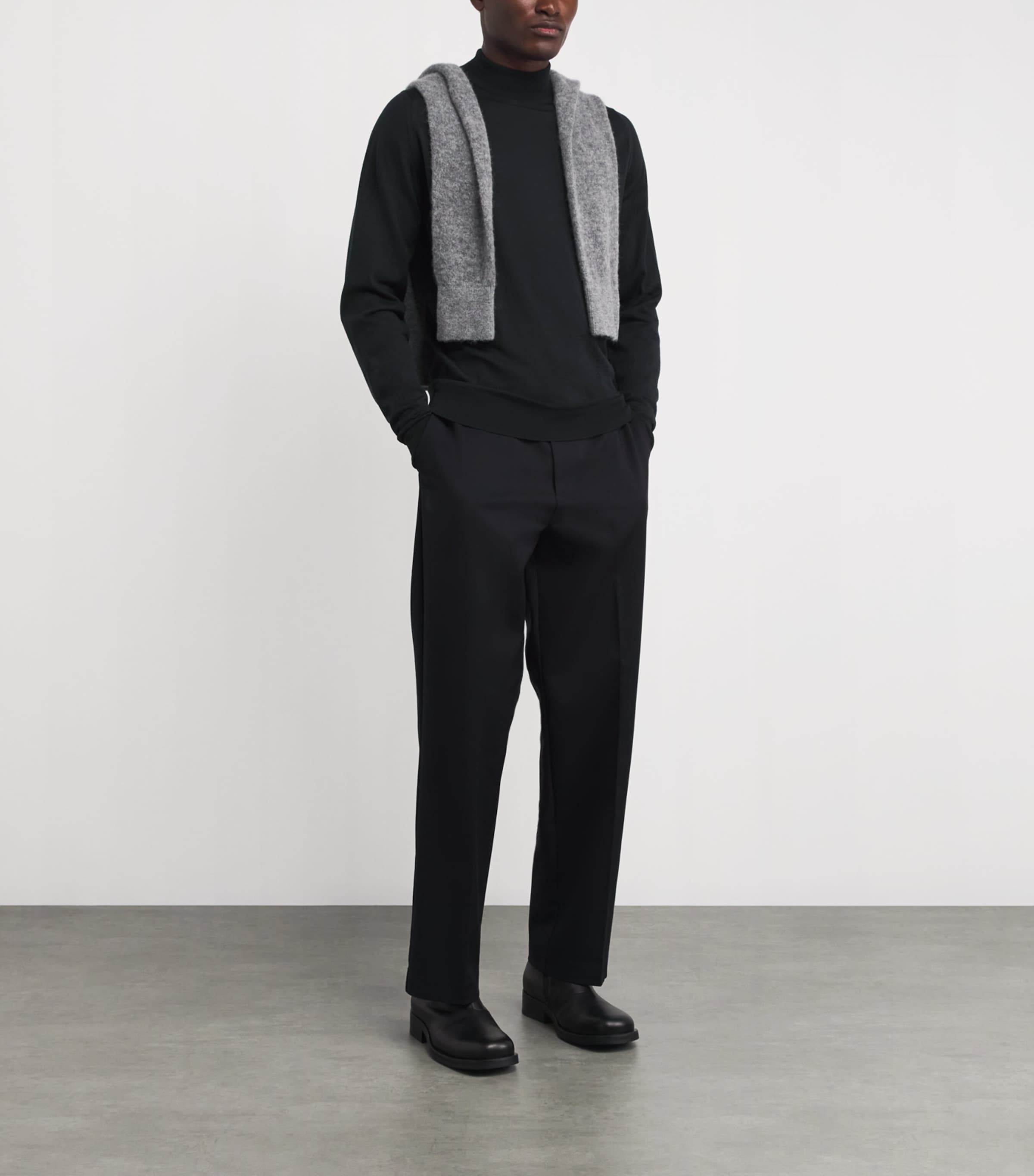 Merino Wool Harcourt Sweater BLACK Image 2