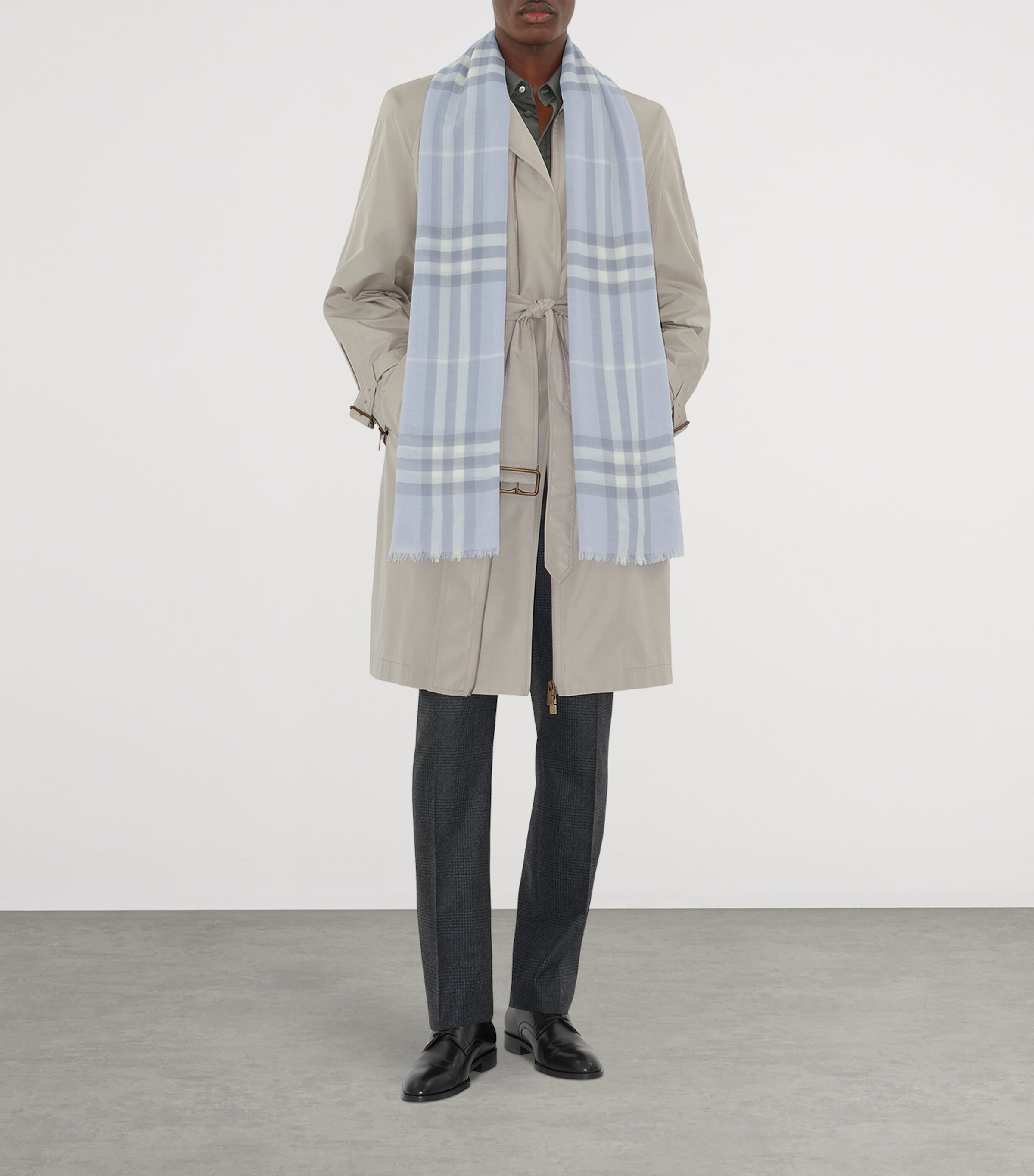 Wool Wide Check Scarf MIST BLUE Image 4