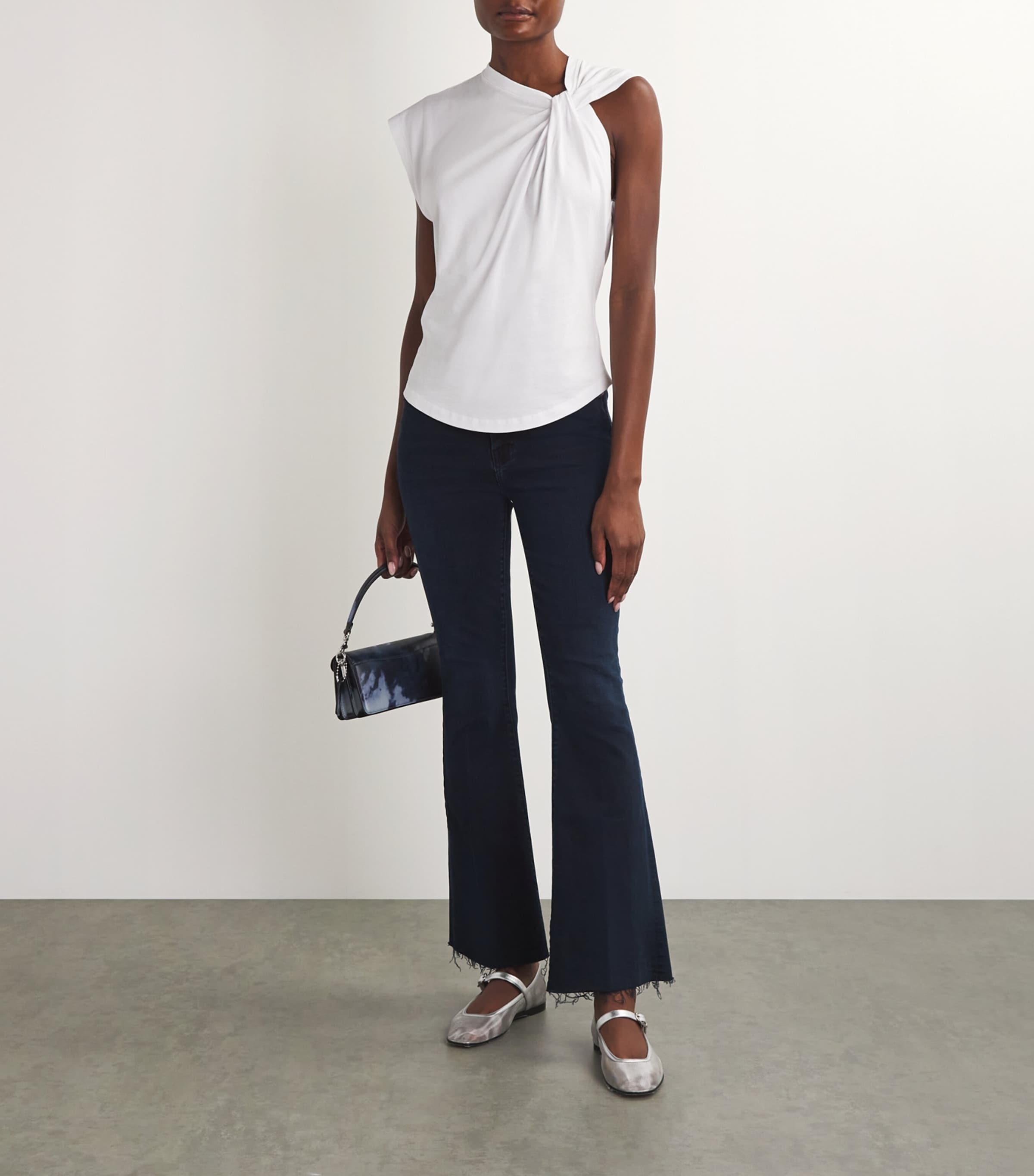 The Weekender Fray Flared Jeans CHIP ON MY SHOULDER Image 2