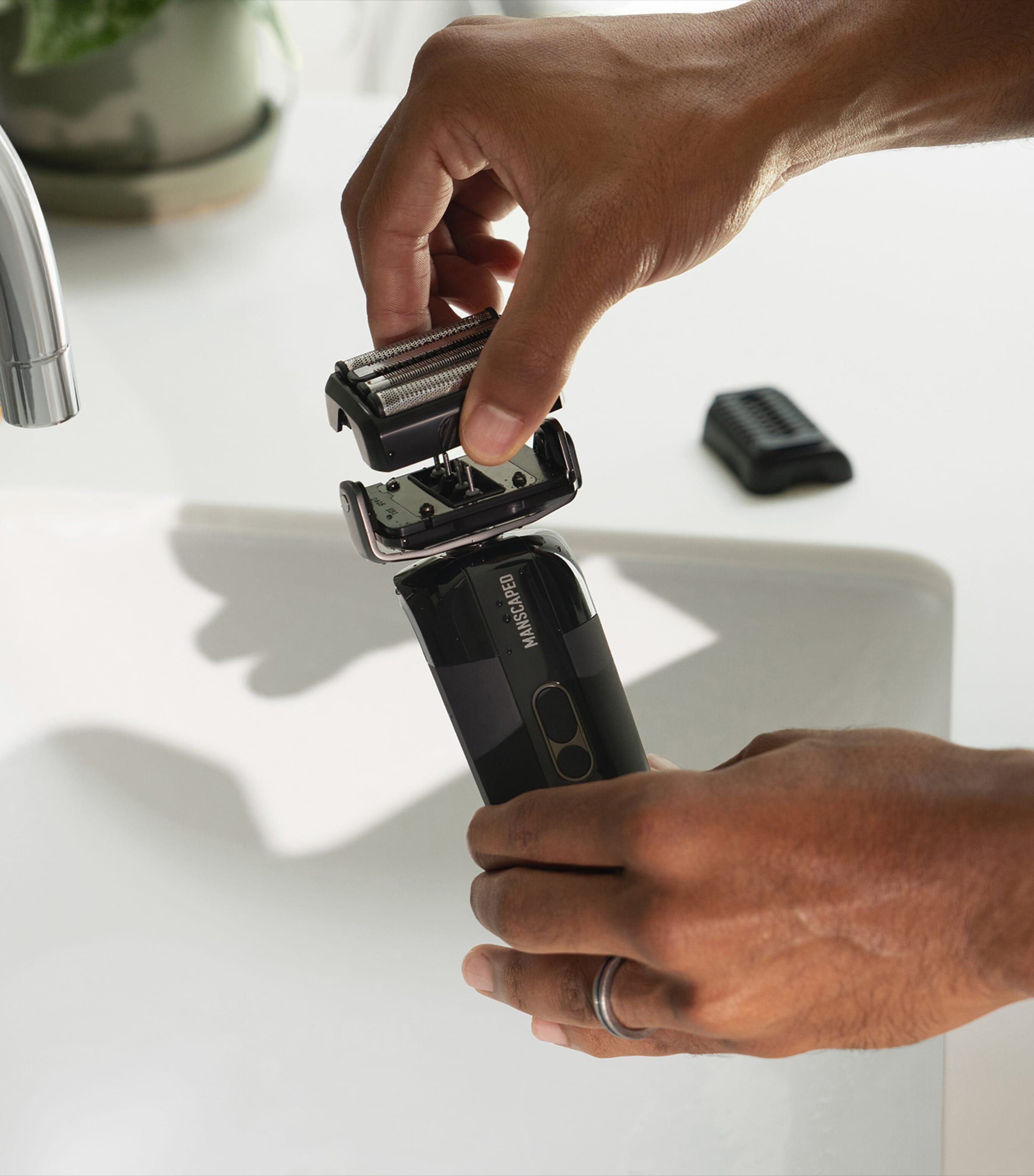 The Chairman Pro Electric Face Shaver NO COLOUR Image 7