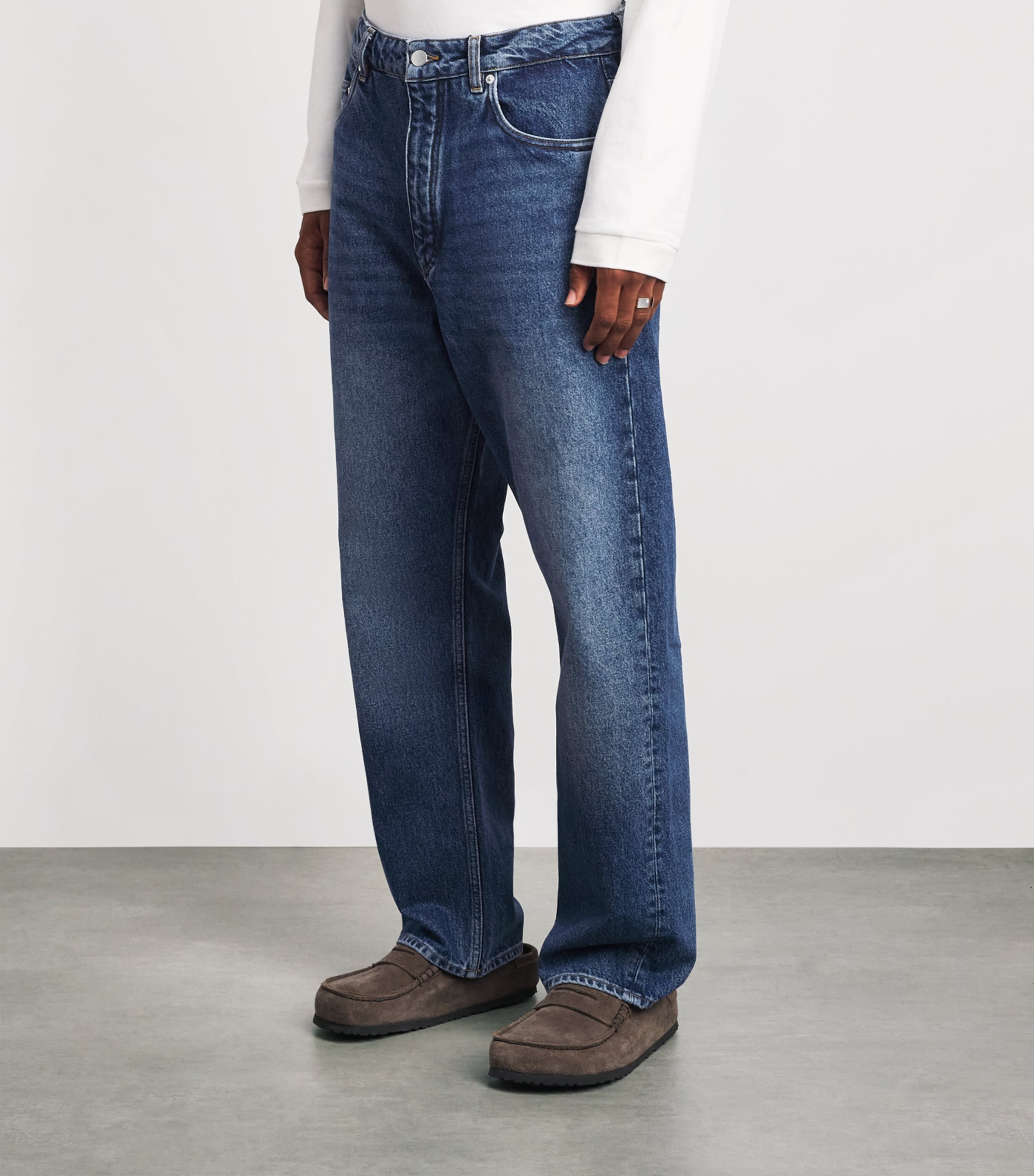 Studio Nicholson Mens Riso Straight Jeans Worn Wash Indigo Image 4