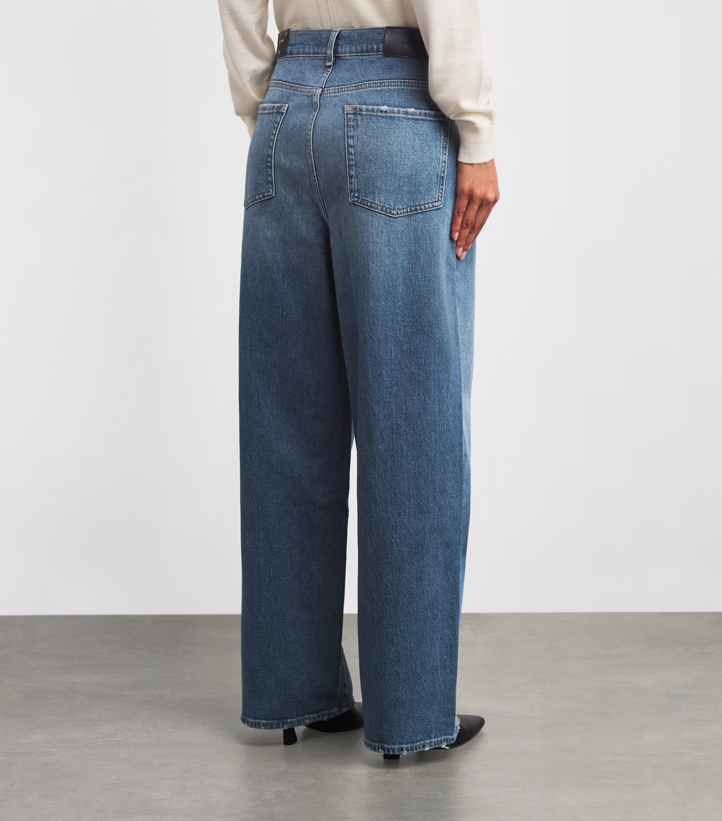 Low Straight Jeans EXPLORER Image 4
