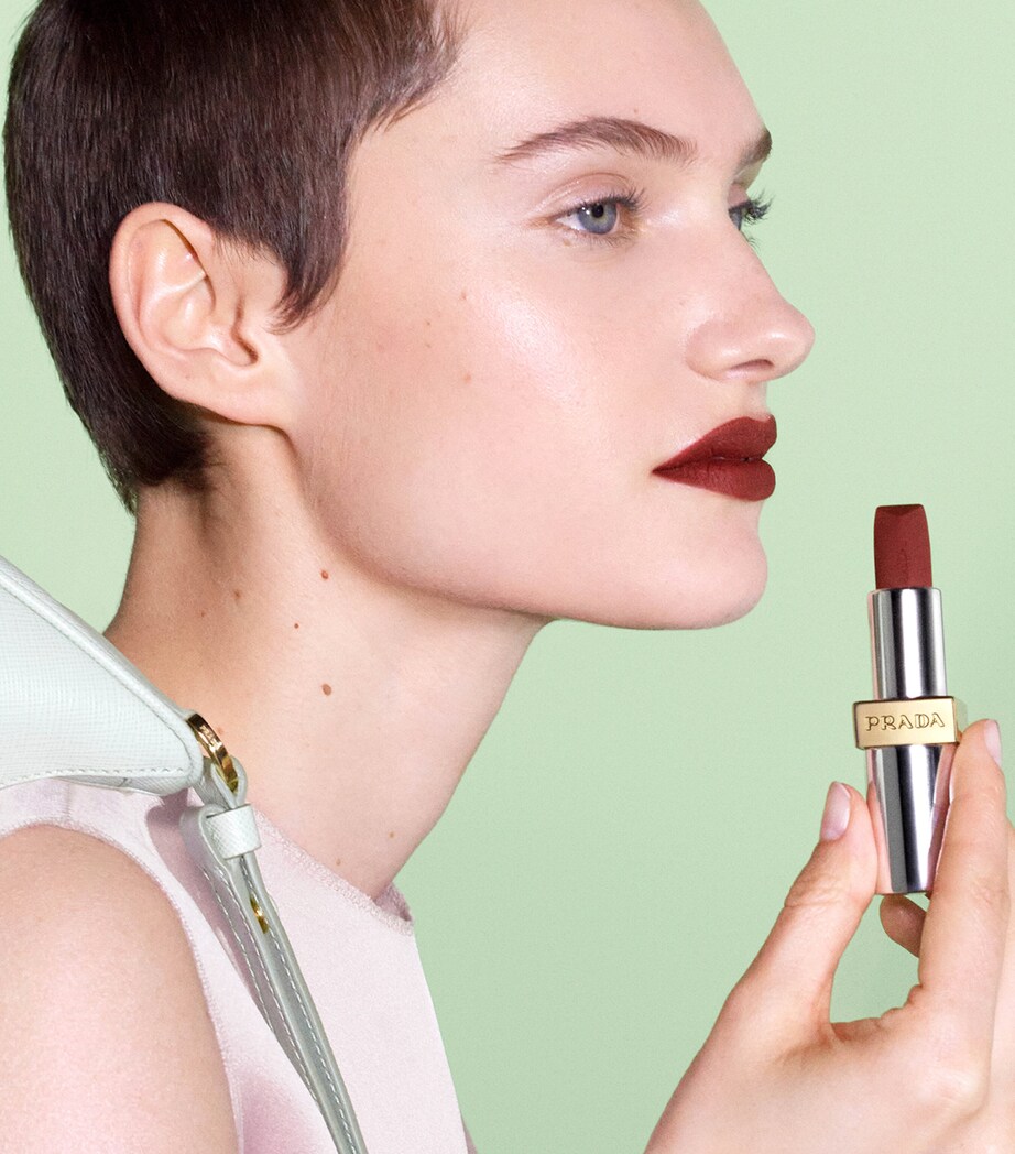 Prada Monochrome Hyper Matte Lipstick - Refill R28 Image 4