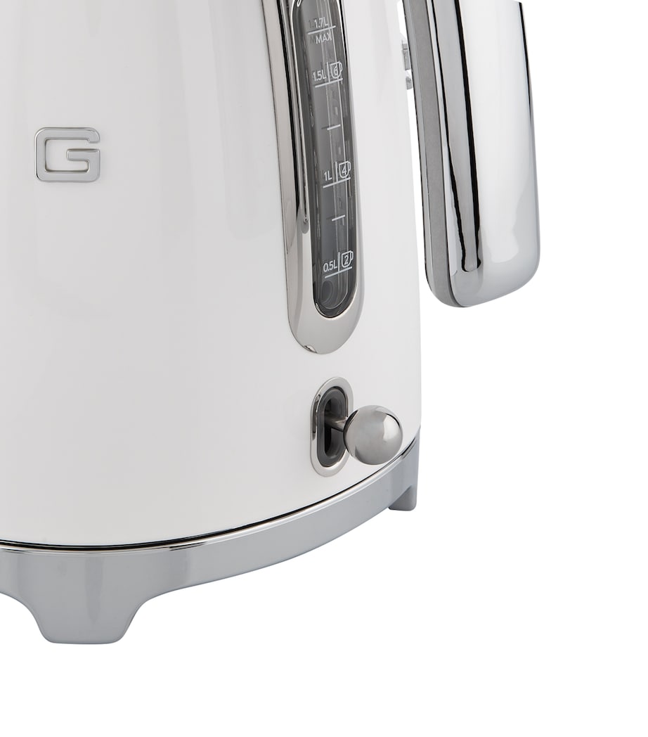 Retro Kettle WHITE Image 2