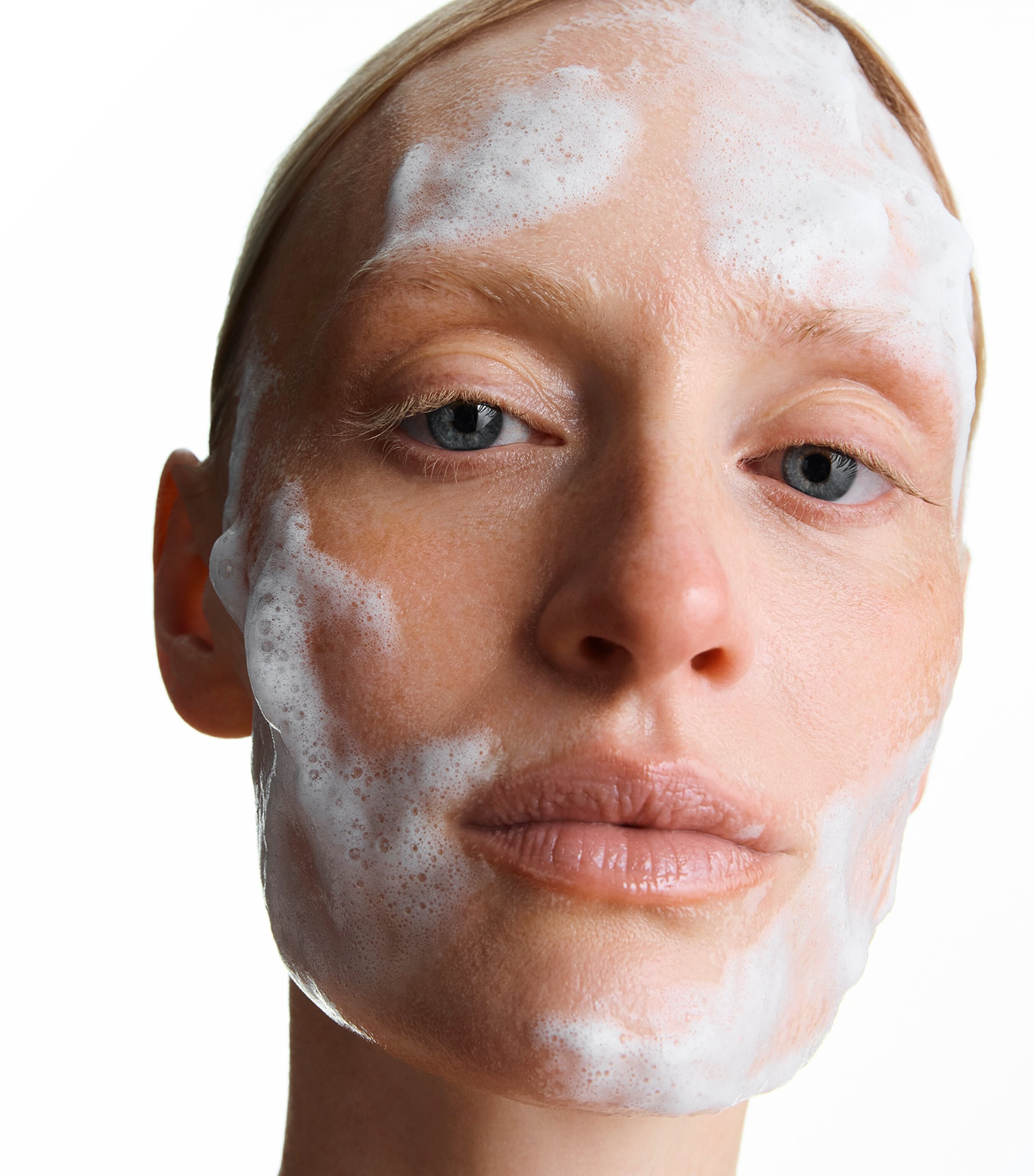 LOYA HealthyGlow 3-in-1 Cleanser (150ml) Image 4