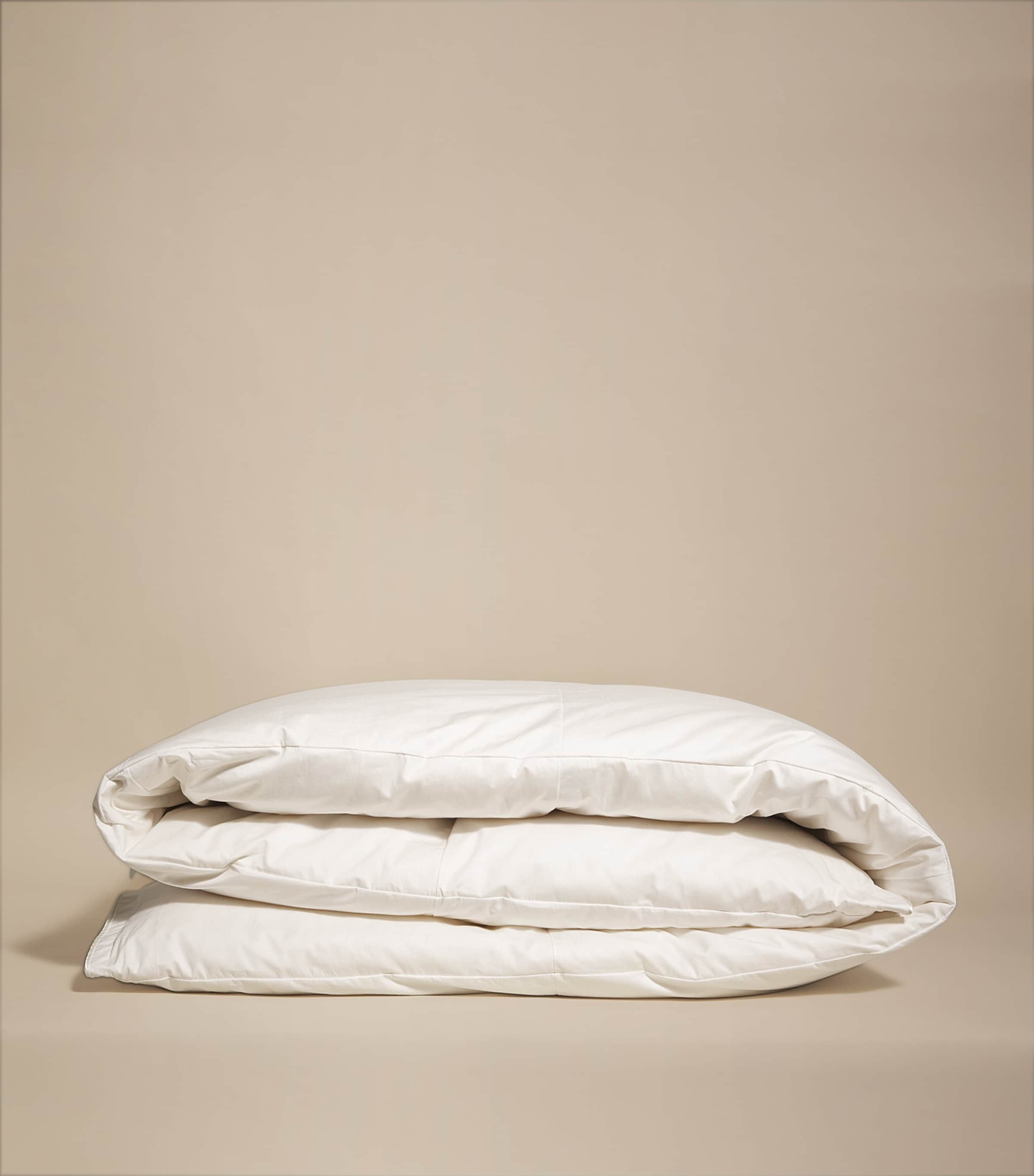 Harrods of London A1 Grade 100% Hungarian Goose Down Emperor Duvet (4.5 Tog) White Image 1