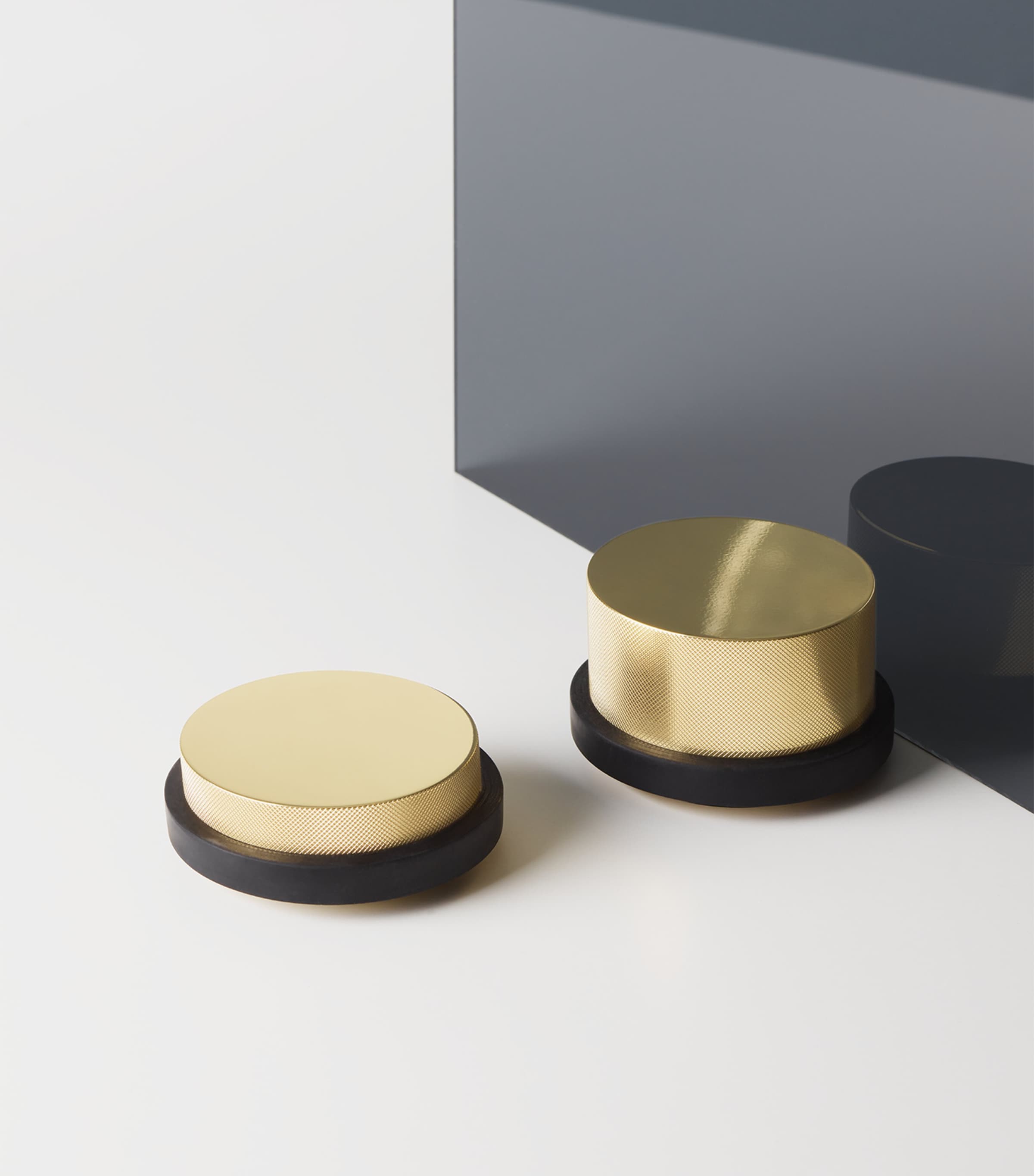 Brass Club Doorman Doorstop GOLD Image 2