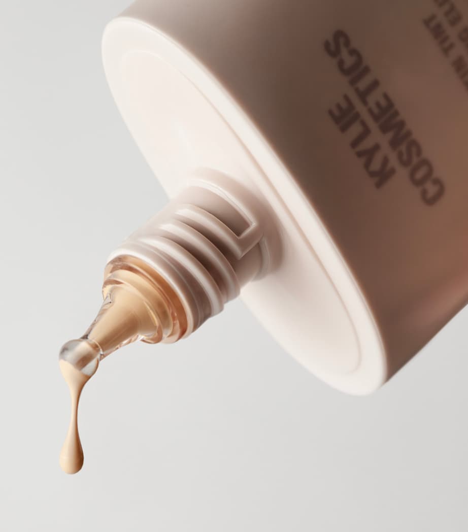 Skin Tint Blurring Elixir Foundation 5W WARM Image 6