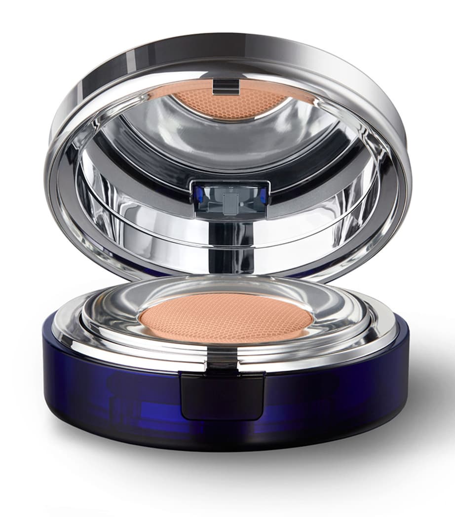 Skin Caviar Essence-In-Foundation SPF 25 PURE IVORY Image 1