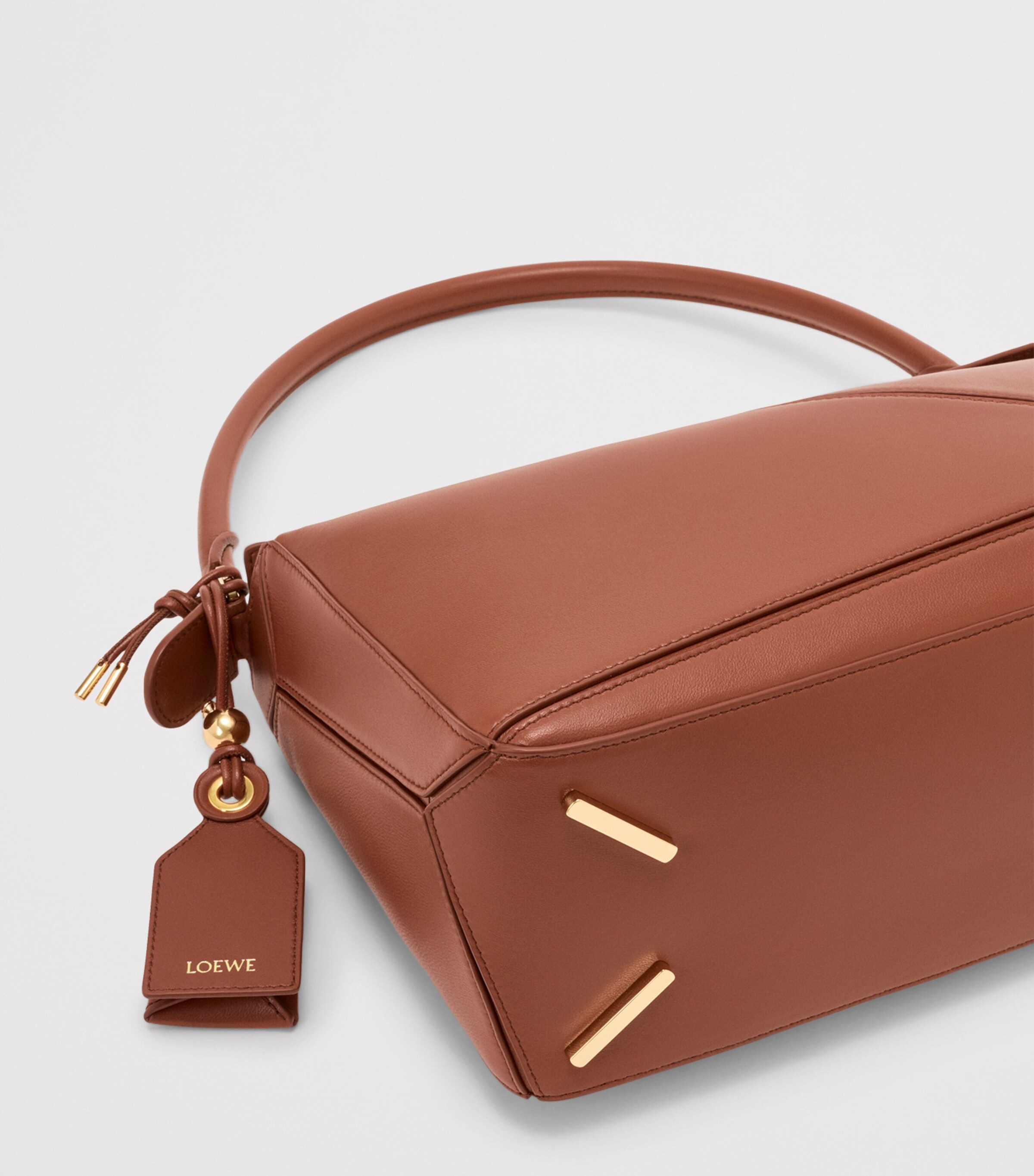 LOEWE Womens Medium Leather Featherlight Puzzle Top-Handle Bag Pecan Image 8