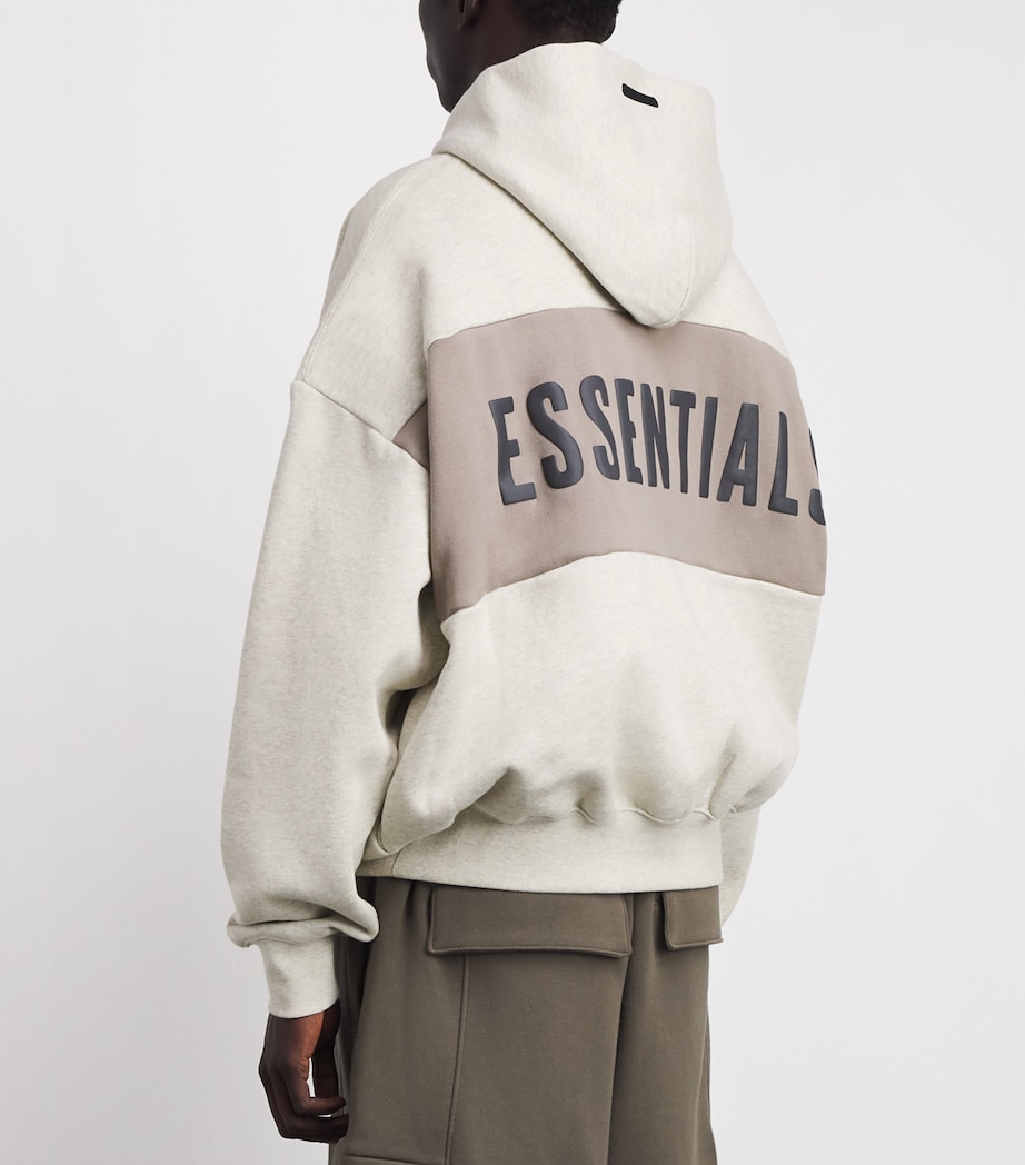 FEAR OF GOD ESSENTIALS Mens Cropped Relaxed Hoodie Vnla Hther/seal Image 5