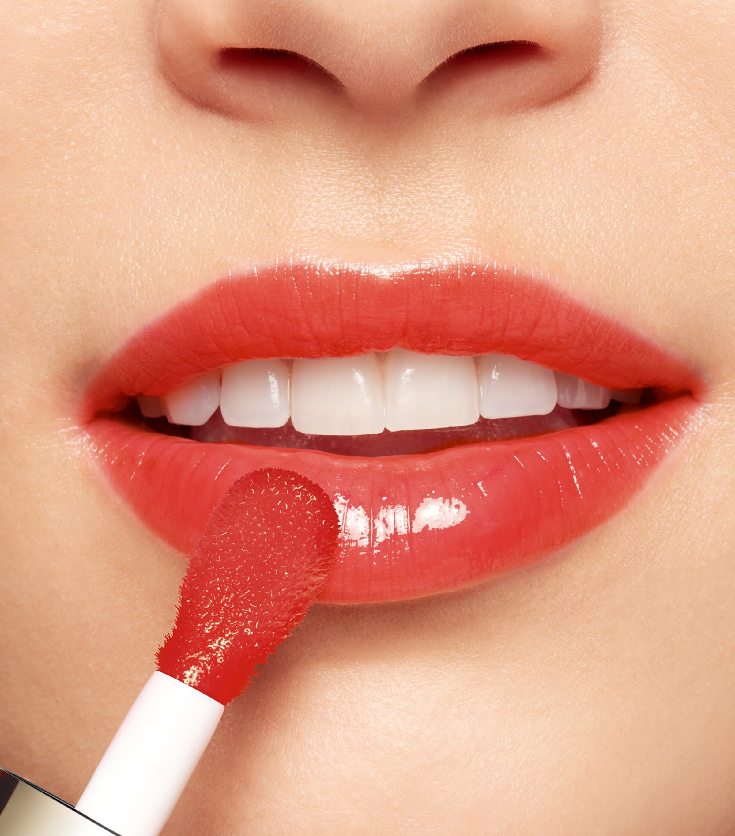 Lip Comfort Oil 08 Image 4