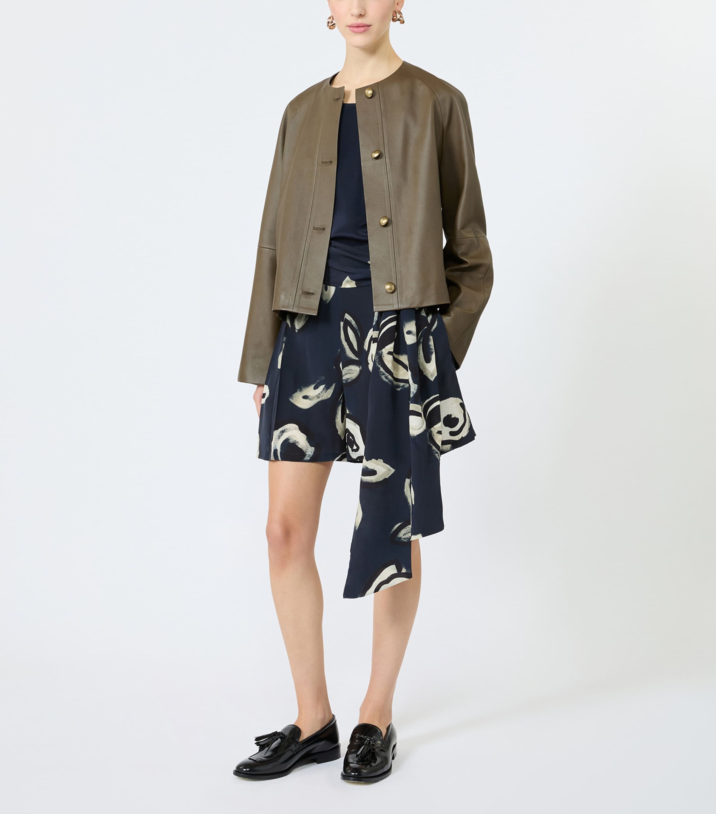 Max Mara Womens Silk Printed Shorts Ultramarine Image 2