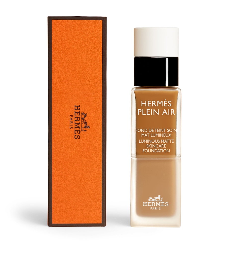 Plein Air Luminous Matte Skincare Foundation BISCUIT Image 2