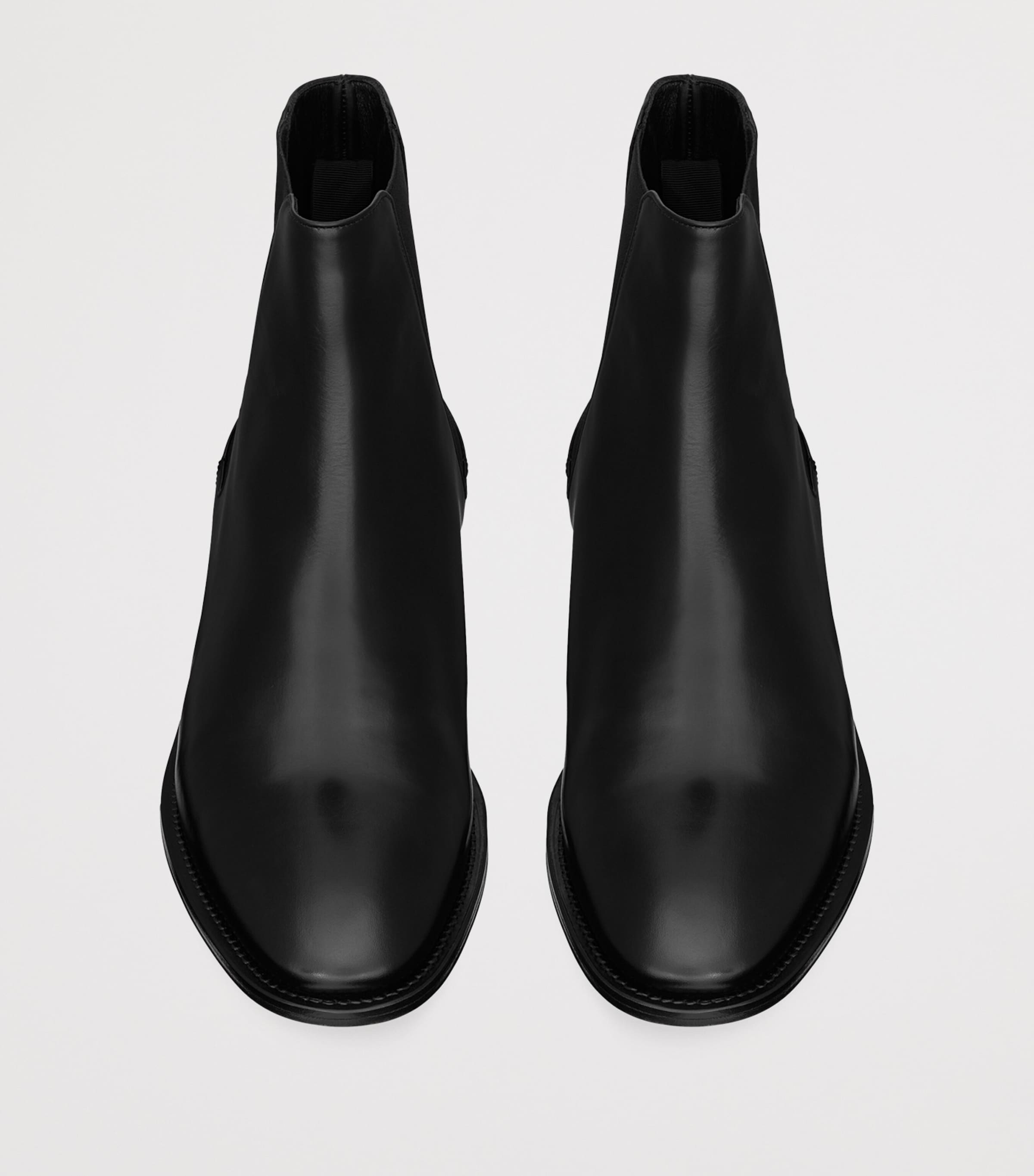 Saint Laurent Mens Leather Adrien Chelsea Boots Image 2