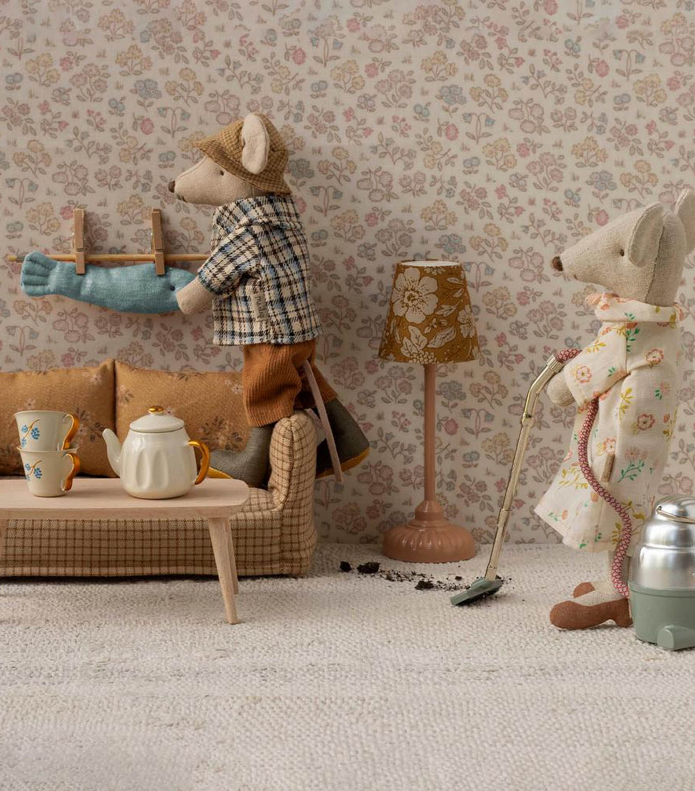 Maileg Grandad Mouse (16cm) Image 3