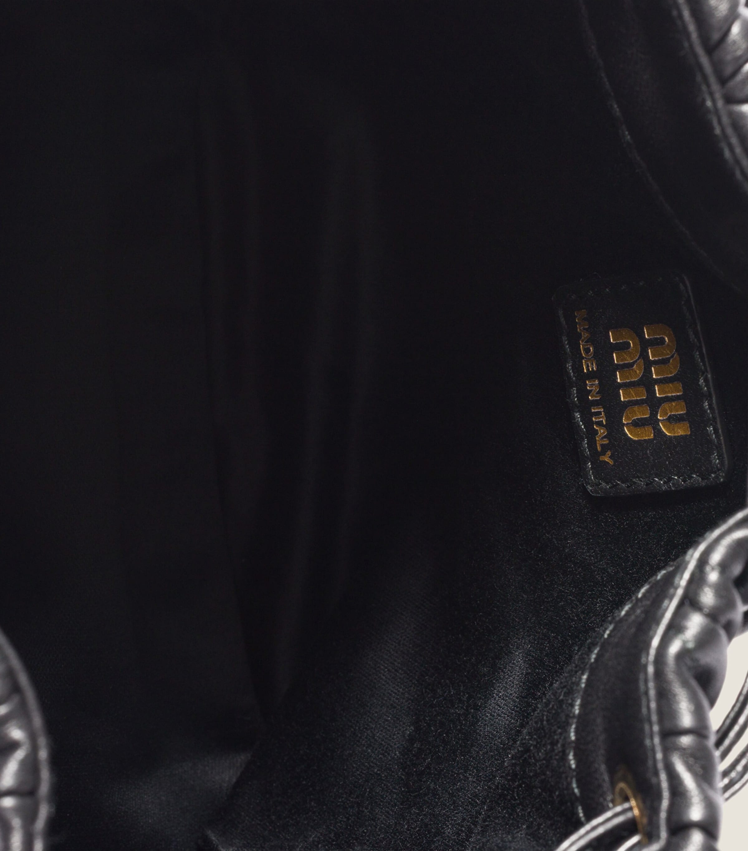 Matelassé Nappa Leather Pouch F0002 Image 4