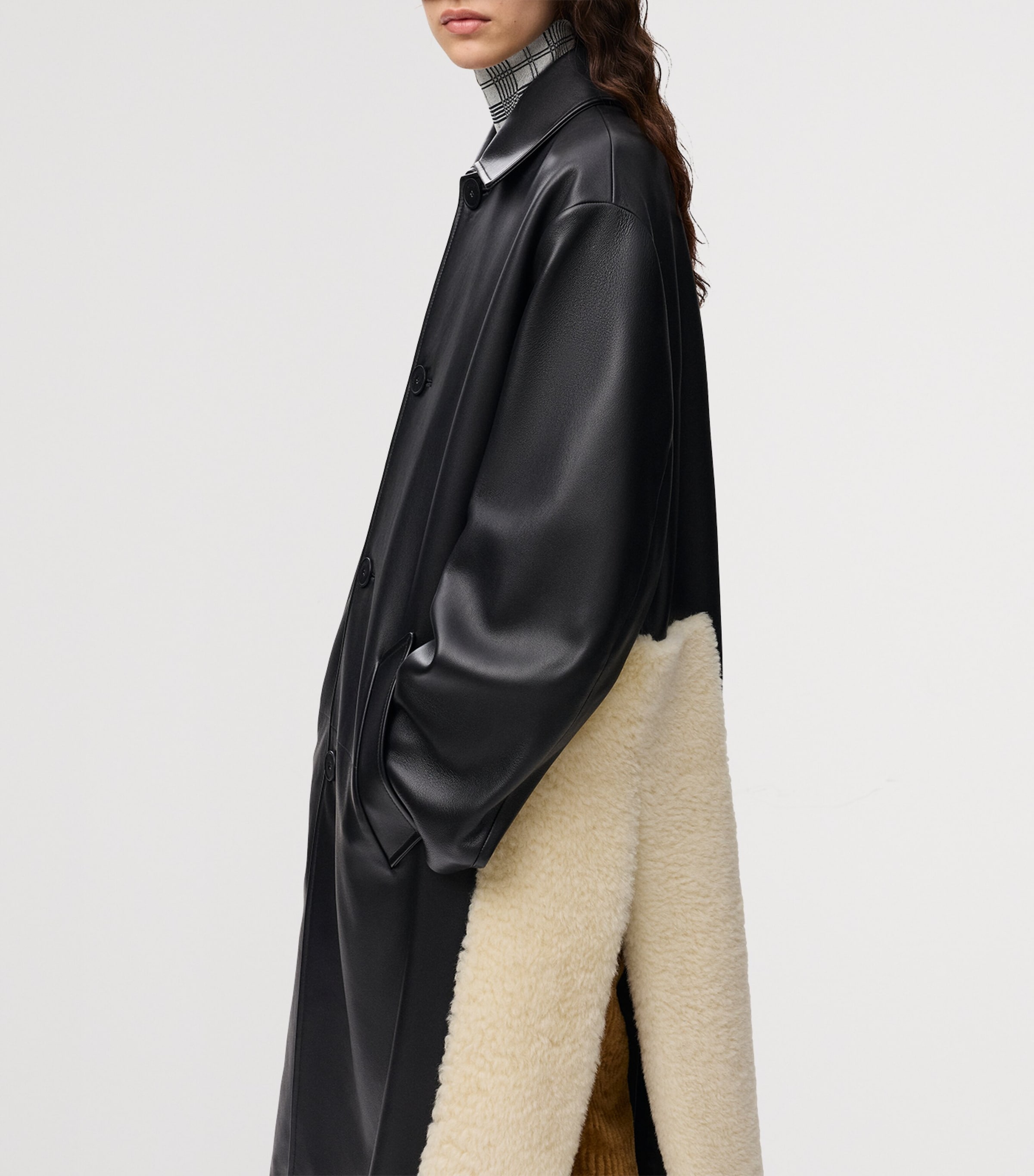 LOEWE Womens Nappa Lambskin Shearling-Trim Coat Black Image 5