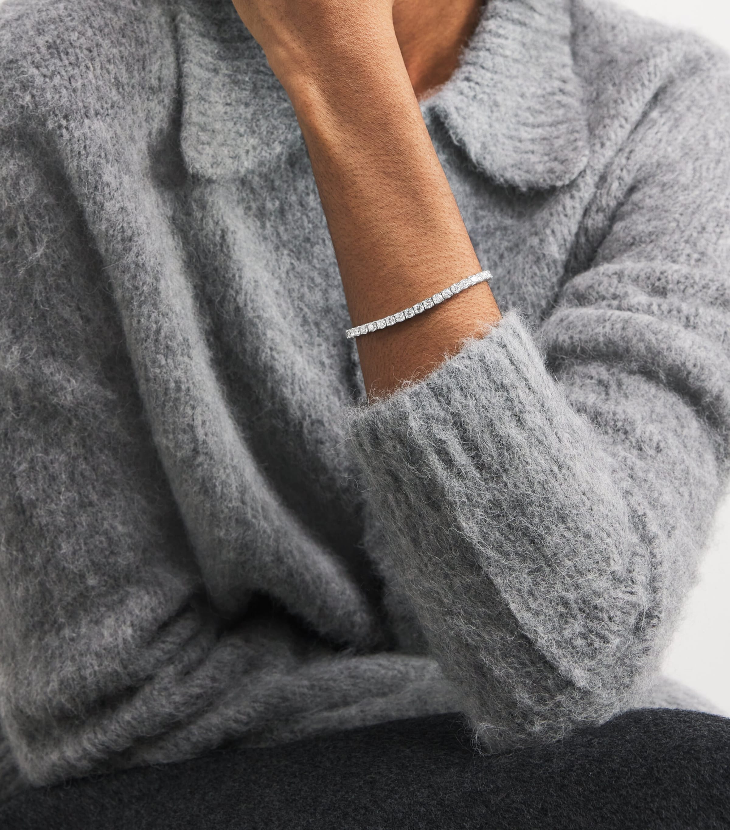 White Gold and Diamond Tennis Bracelet (8.00ct) WHITE GOLD Image 2