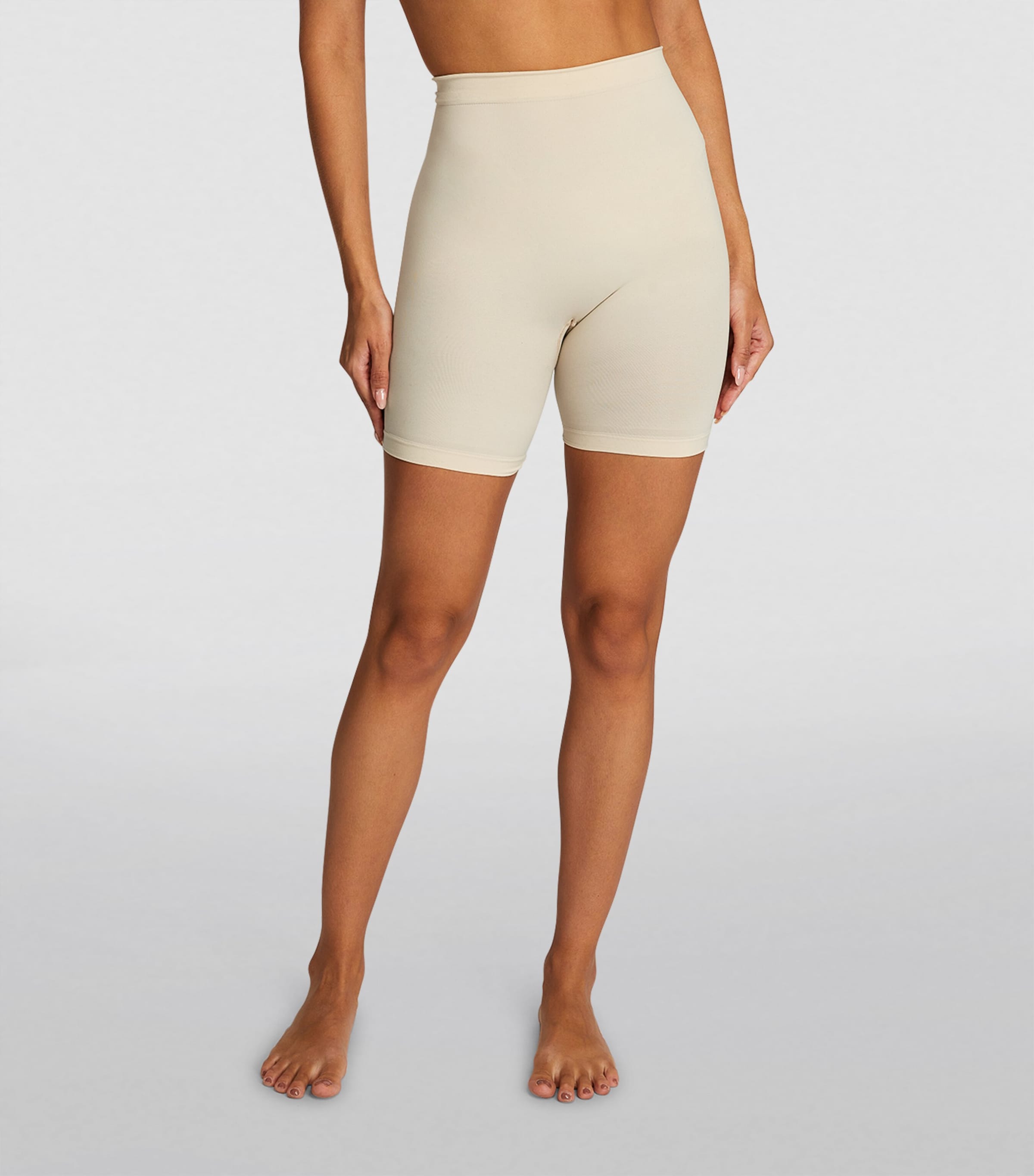 Seamless Sculpt Mid-Thigh Shorts SAND Image 2
