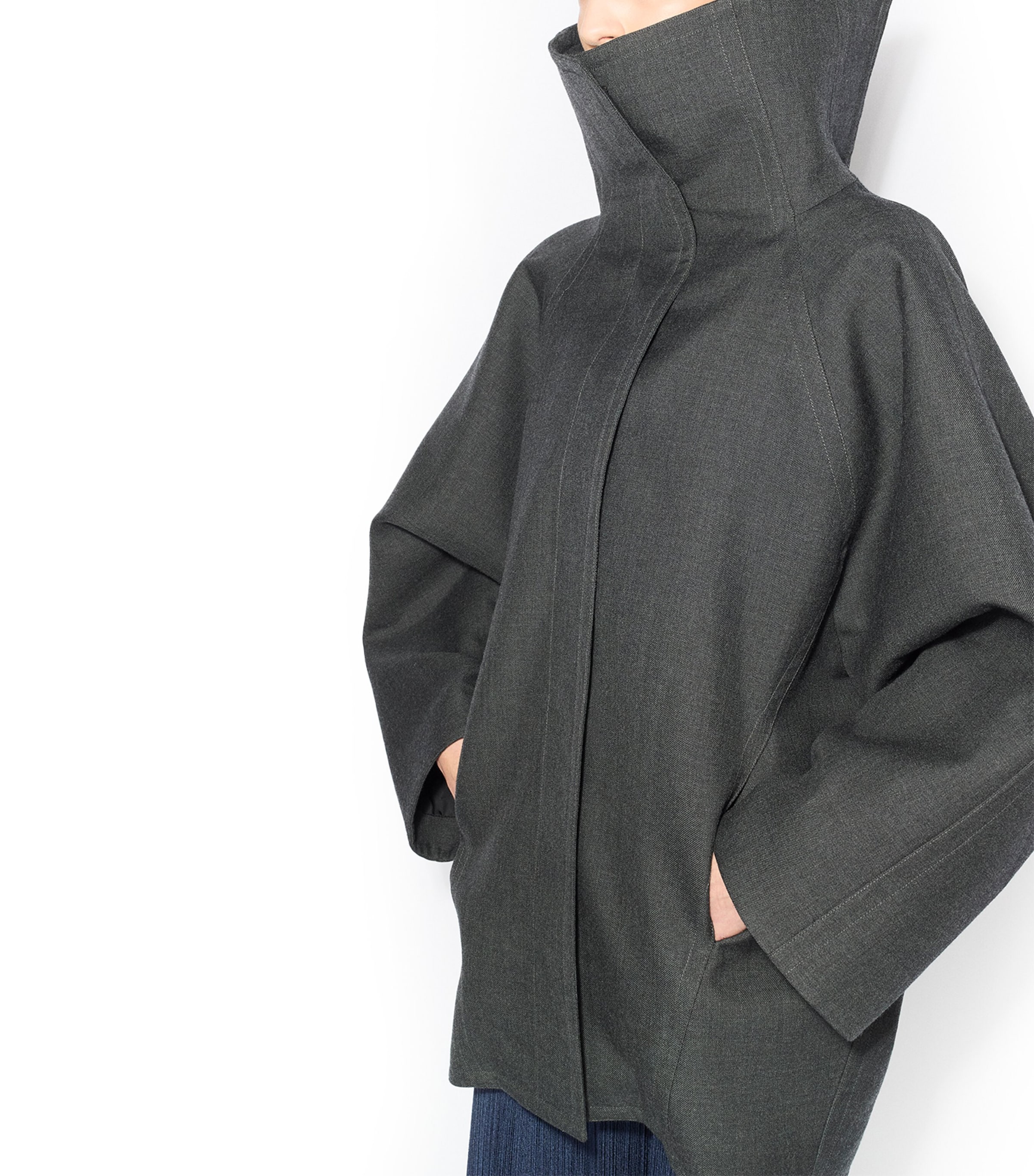 Alaïa Womens Wool Double-Layered Coat Anthracite Image 6