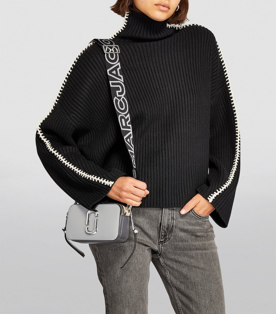 The Marc Jacobs Snapshot Cross-Body Bag 054 WOLF GREY Image 4