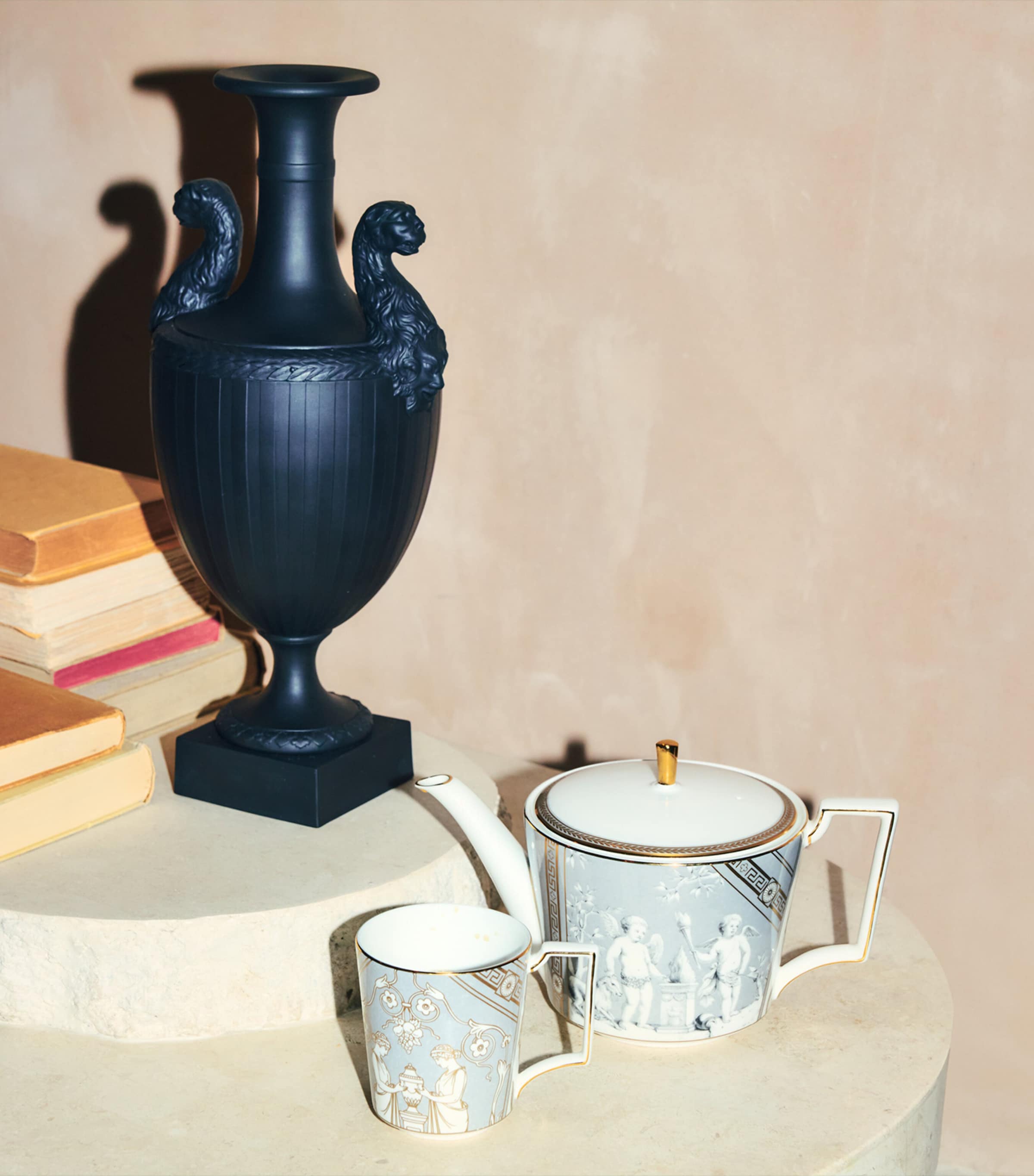 Wedgwood Set of 2 Renaissance Mugs (300ml) Grey Image 2
