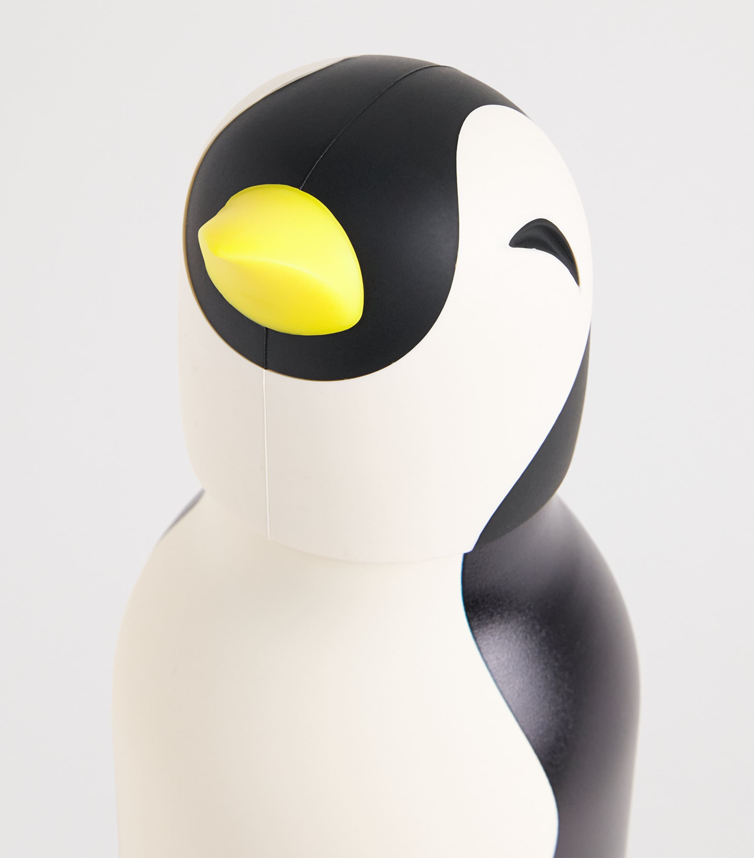 ASOBU Bestie Penguin Water Bottle (460ml) Penguin Black/white Image 2