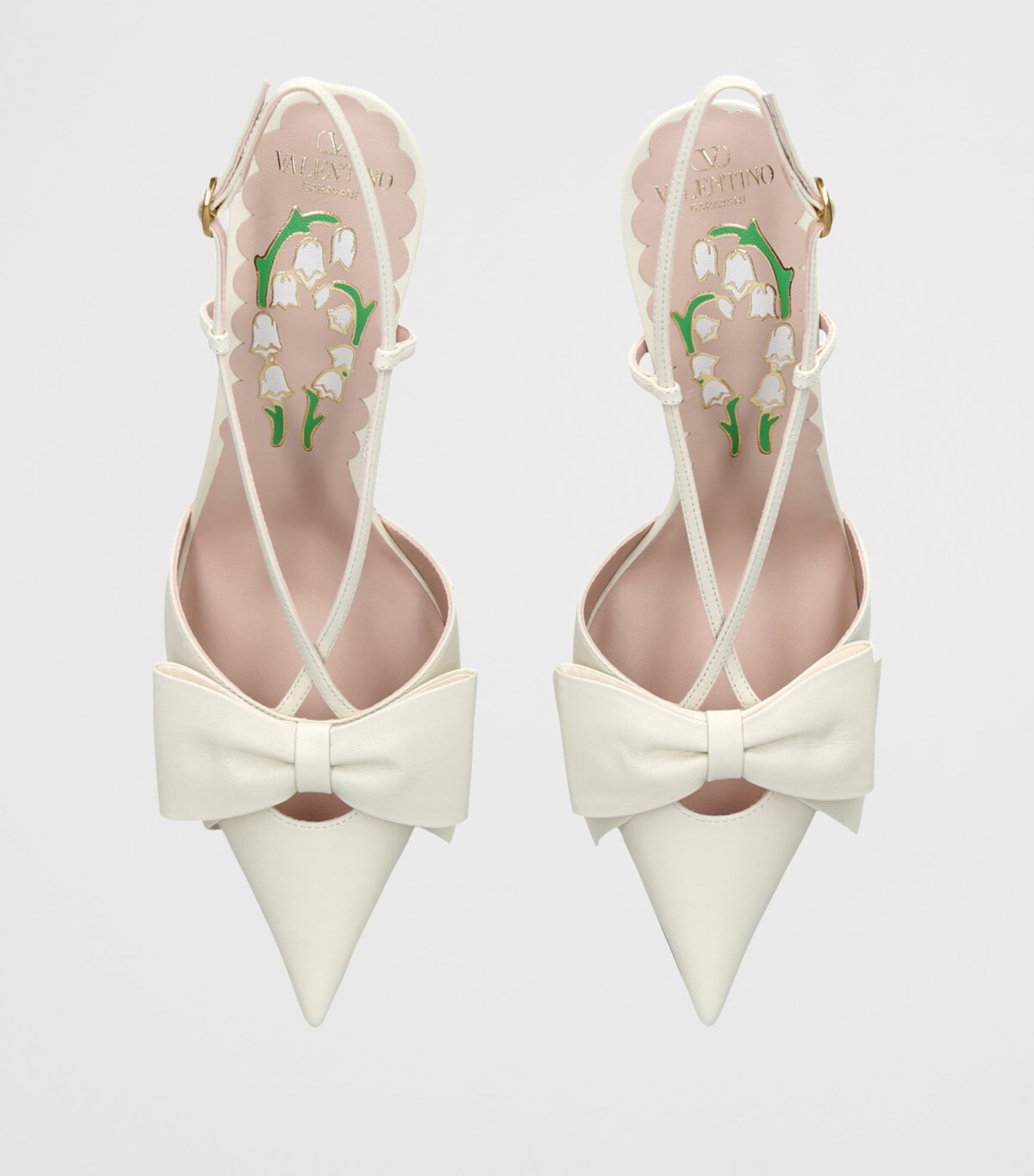 【関税＆送料込み】Valentino Garavani Bowow Leather Thong S Bowow 25 metallic leather thong sandals in silver