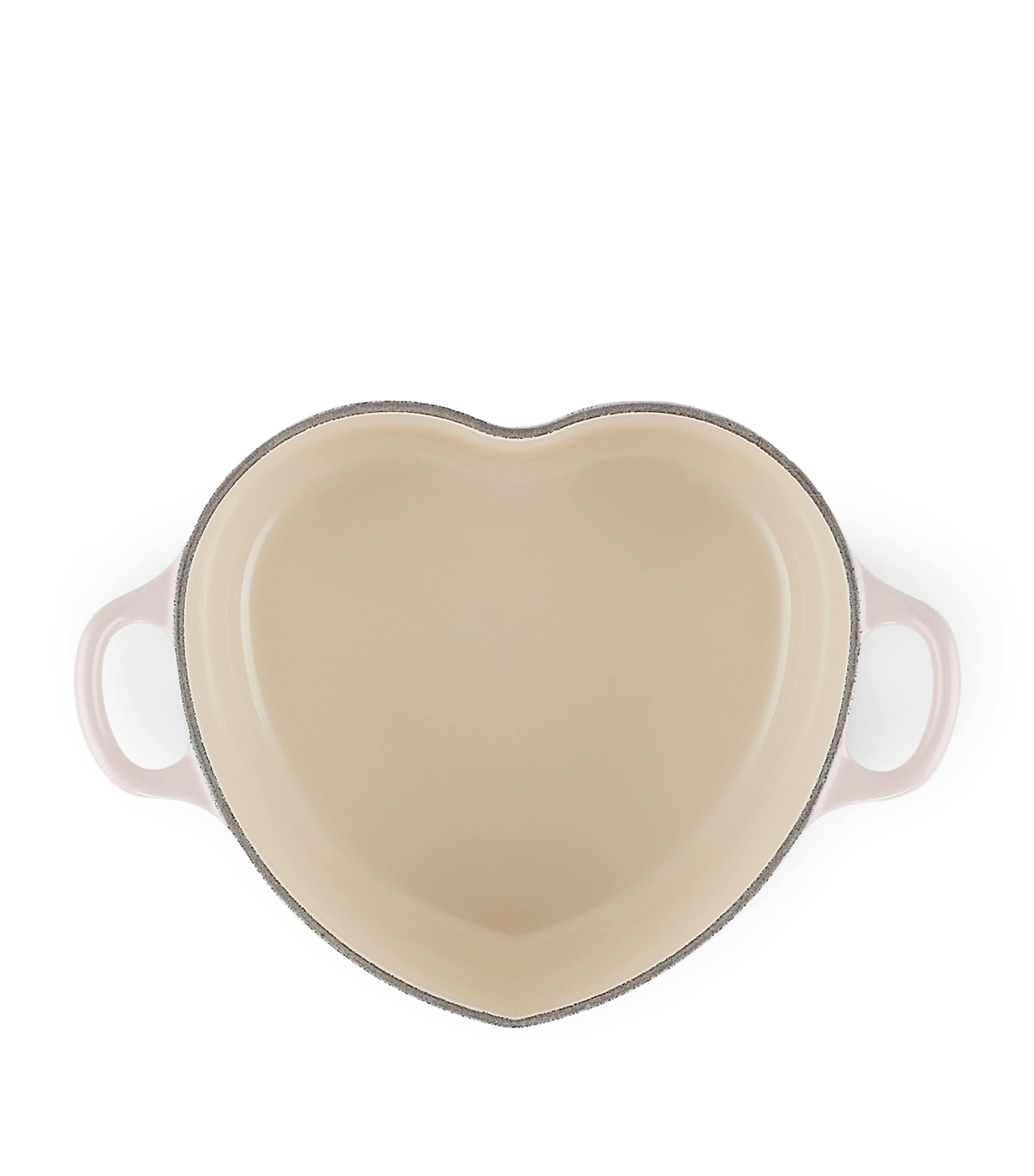 Cast Iron Heart Casserole Dish (20cm) SHELL PINK Image 4