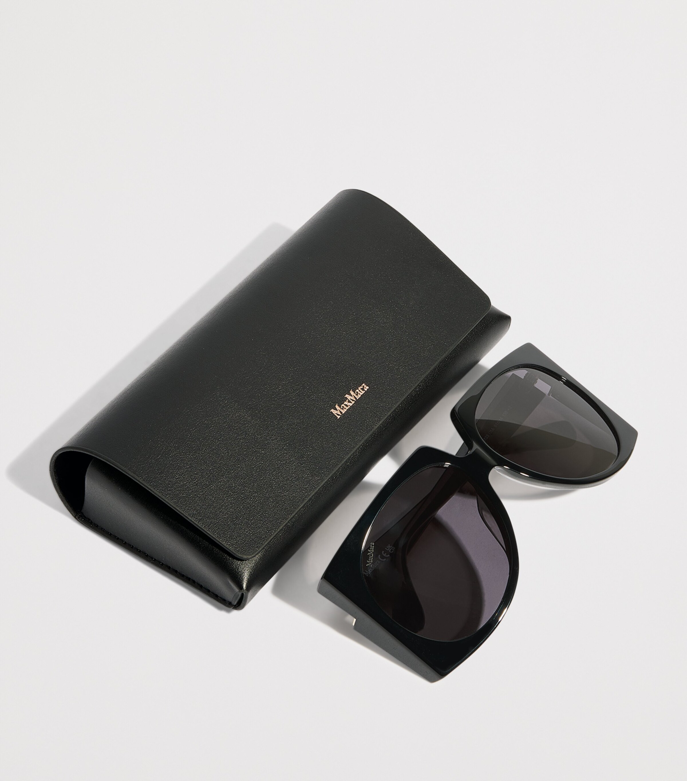 Max Mara Black Oversized Anne Sunglasses | Harrods CY