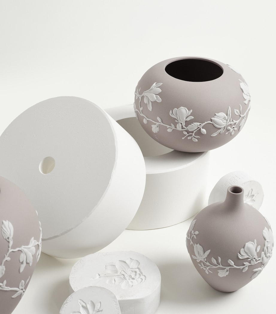 Magnolia Blossom Bud Vase (14cm) BROWN Image 6