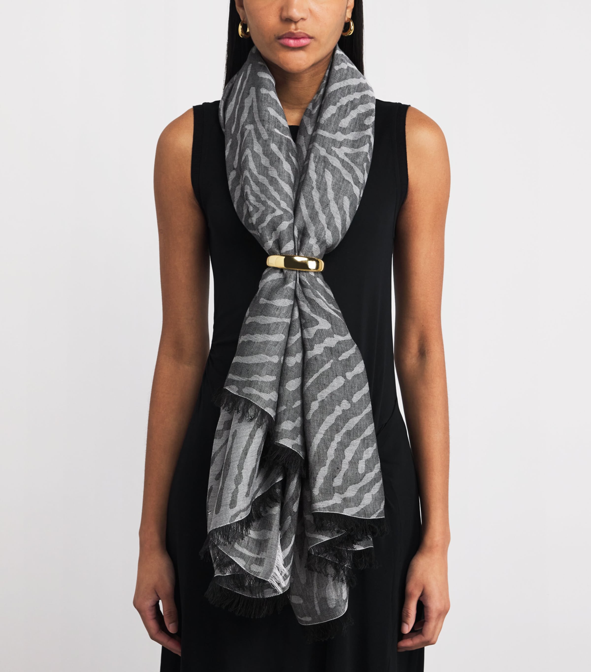 Joseph Linen-Blend Printed Posie Scarf Marble/black Image 2