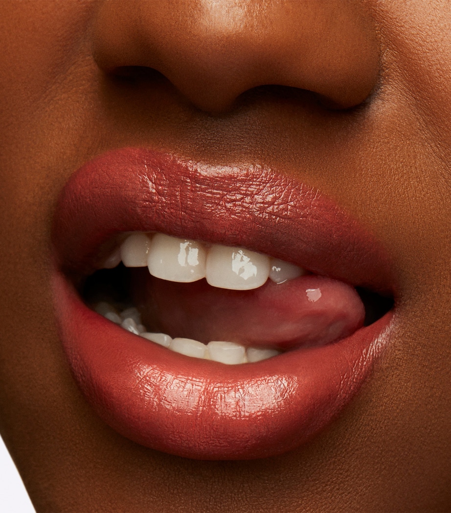 Lustreglass Sheer-Shine Lipstick KISSMET Image 5