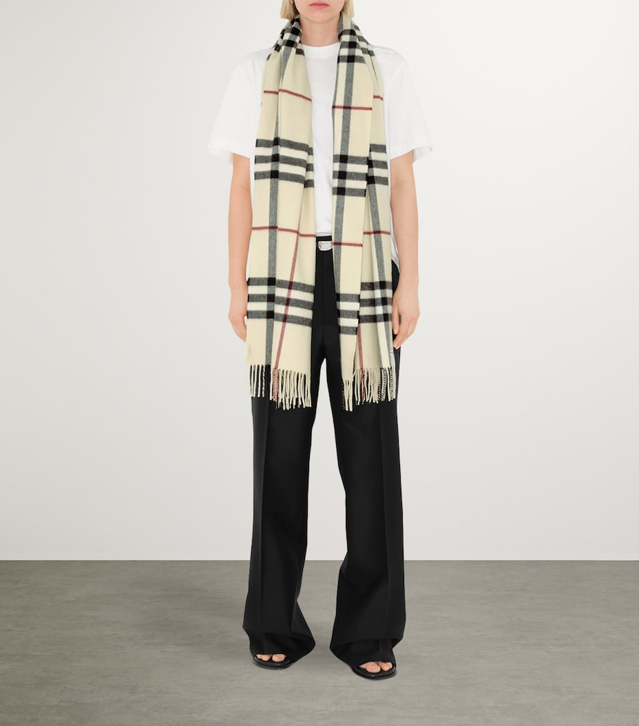 Cashmere Wide Check Scarf STONE Image 3