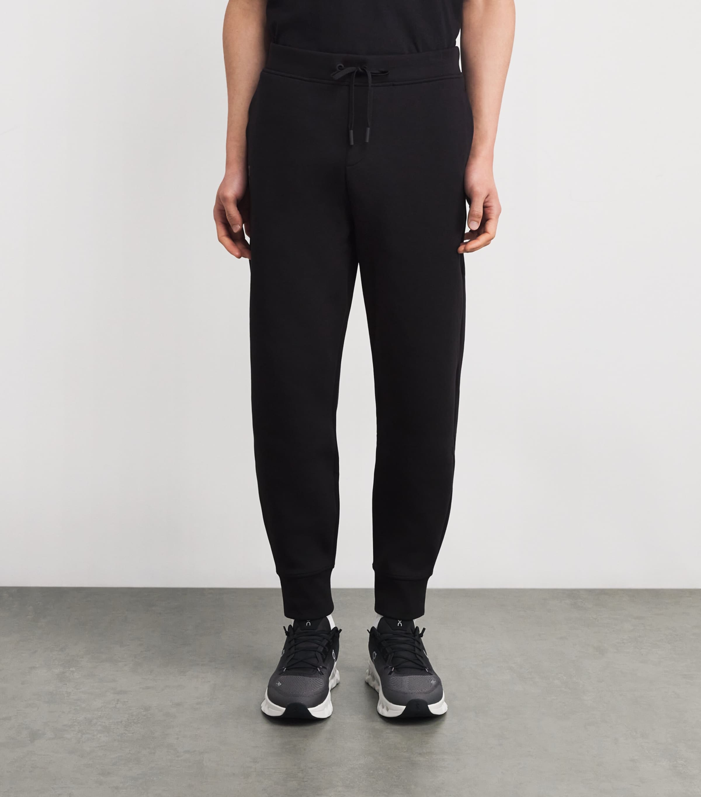 Focus Tech Sweatpants BLACK Image 3