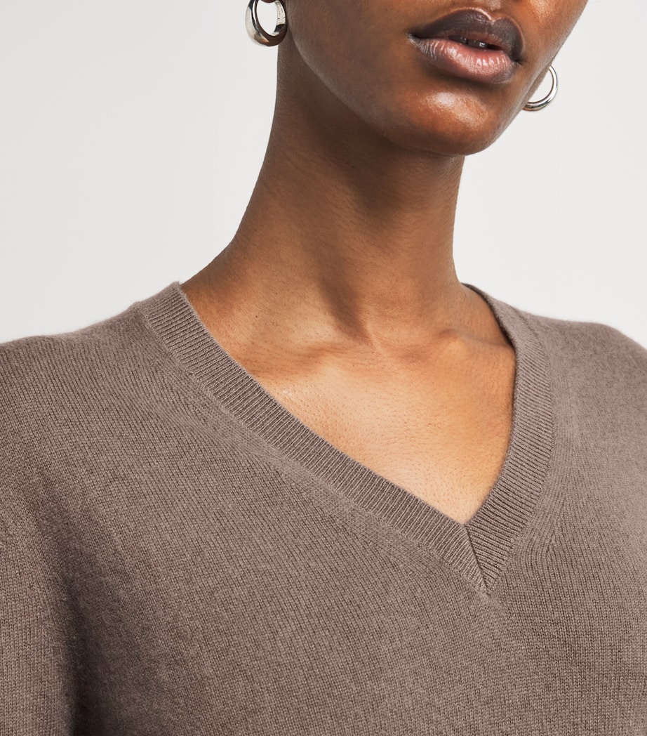 Cashmere V-Neck Sweater MUSHROOM Image 6