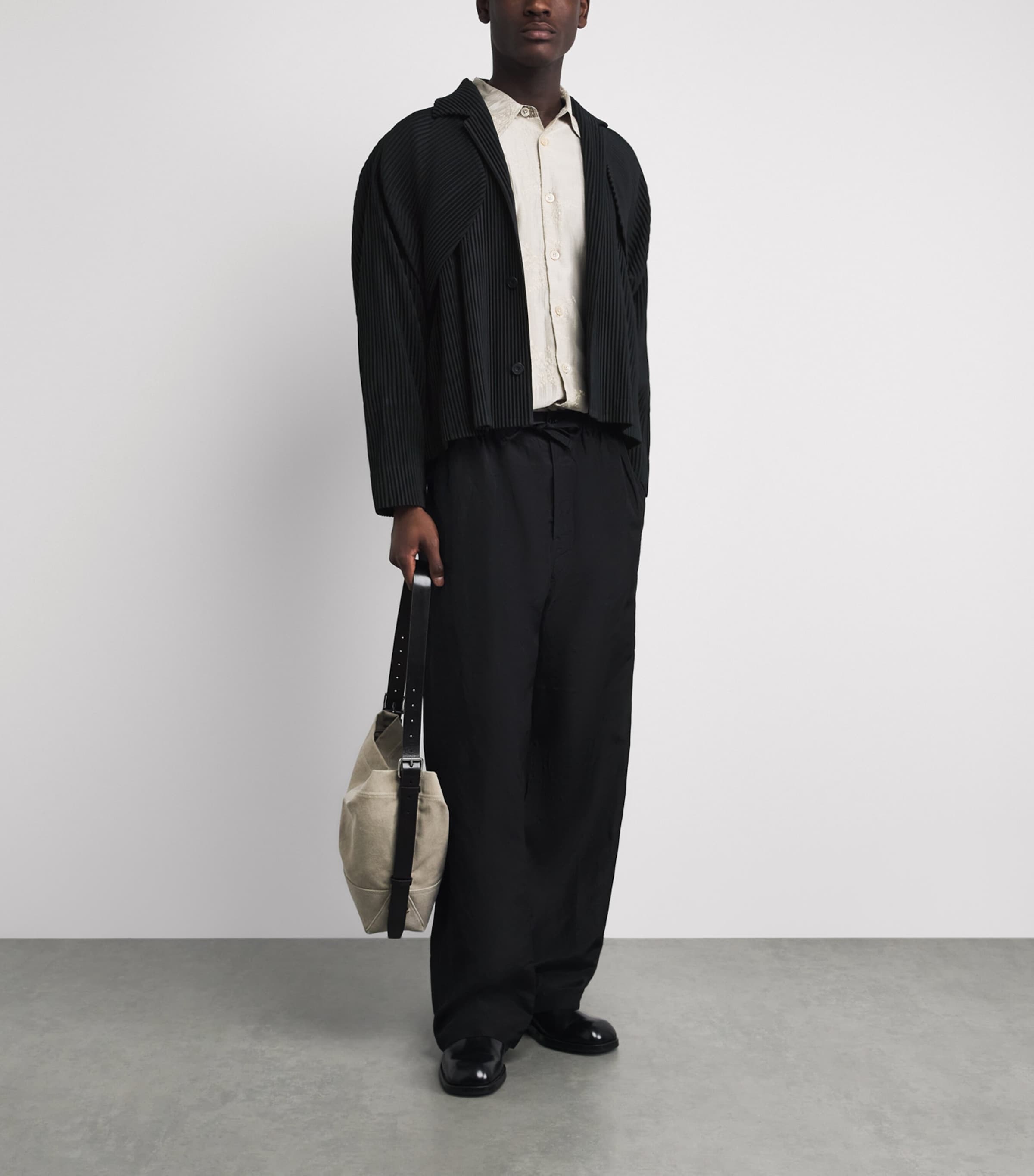 Homme Plissé Issey Miyake Mens Pleated Cover and Fold Jacket Black Image 2