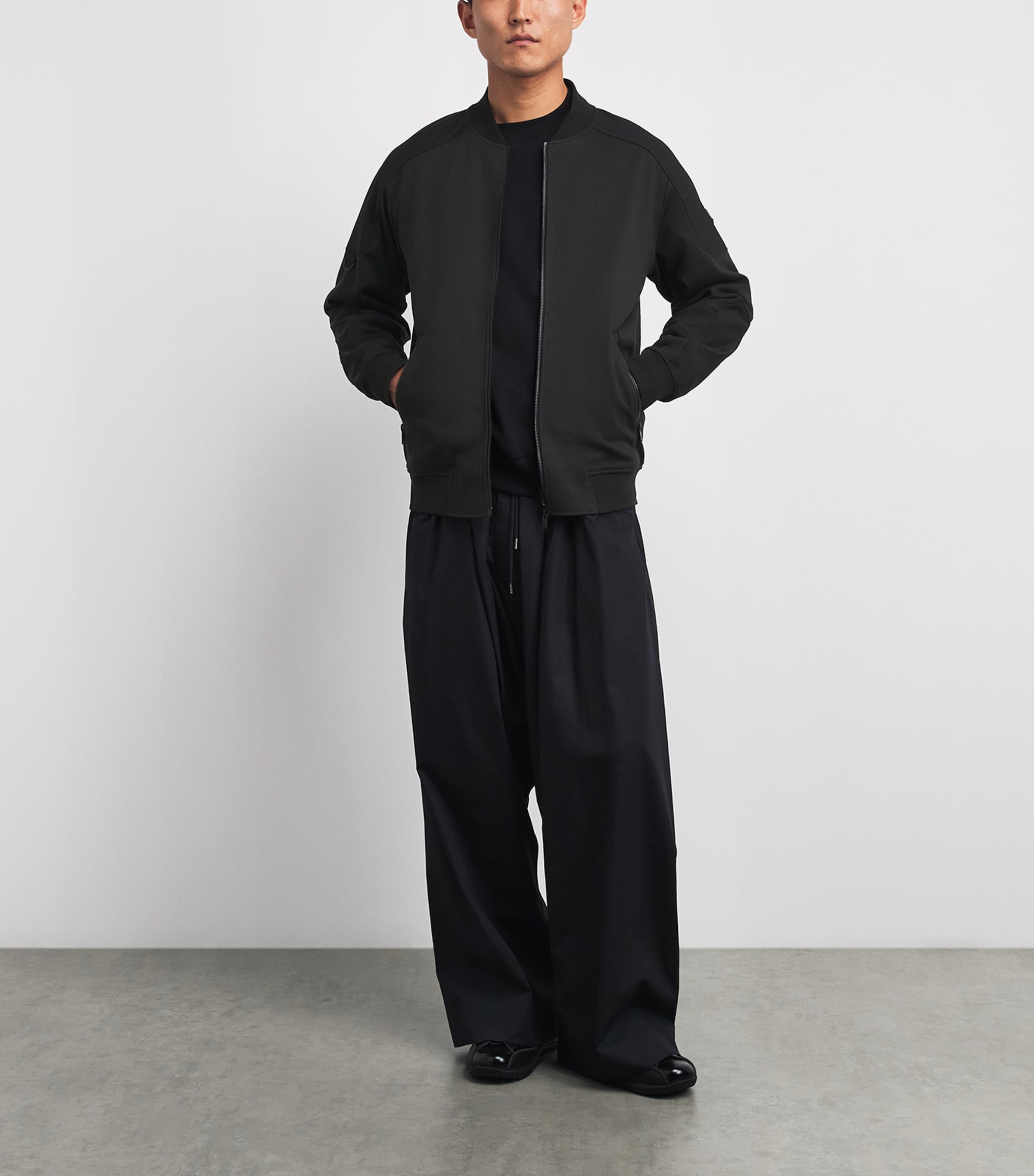 Moose Knuckles Mens Cotton Dalon Bomber Jacket Black Image 2