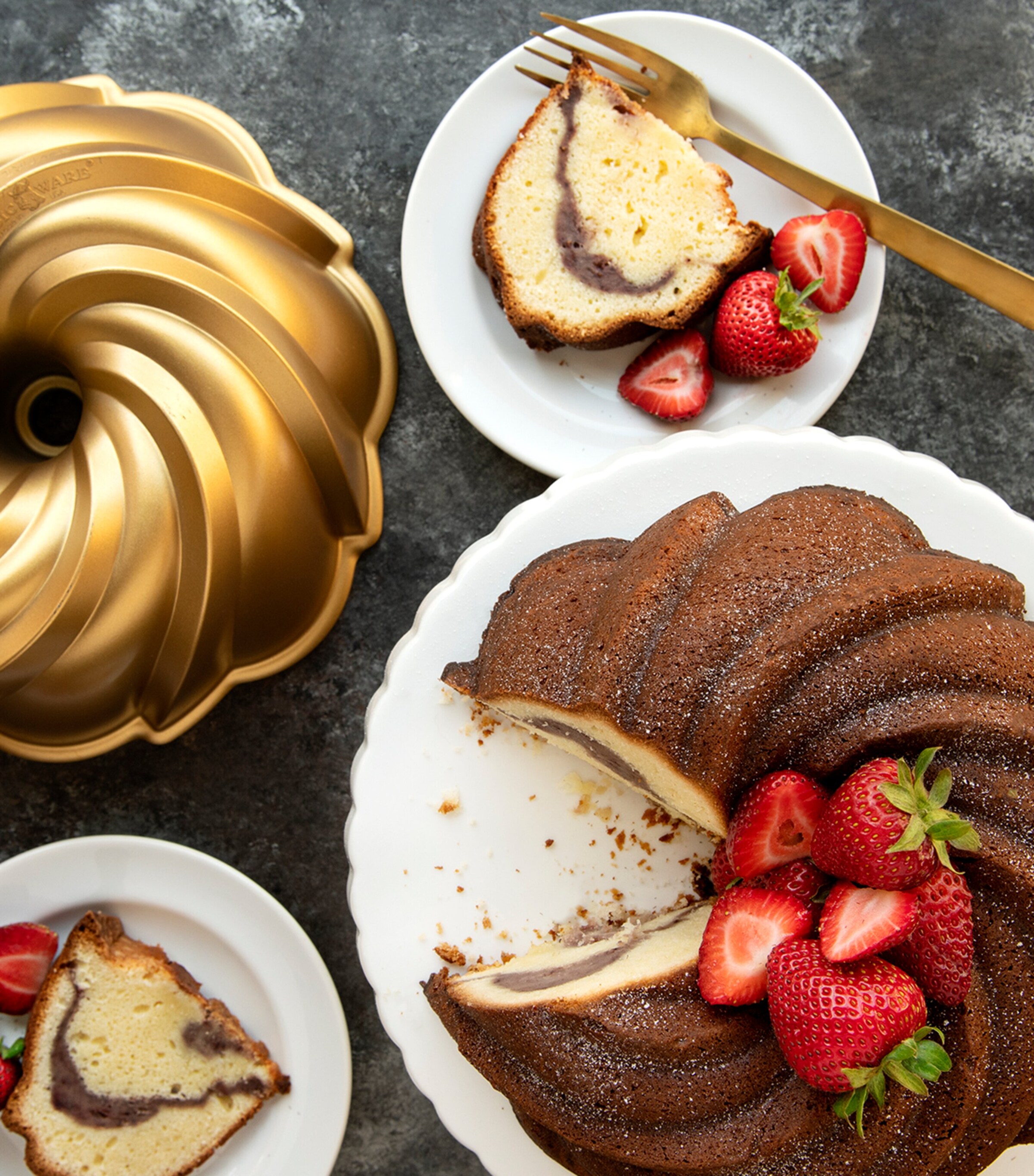 Nordic Ware Heritage Bundt Pan (25.5cm) Gold Image 6