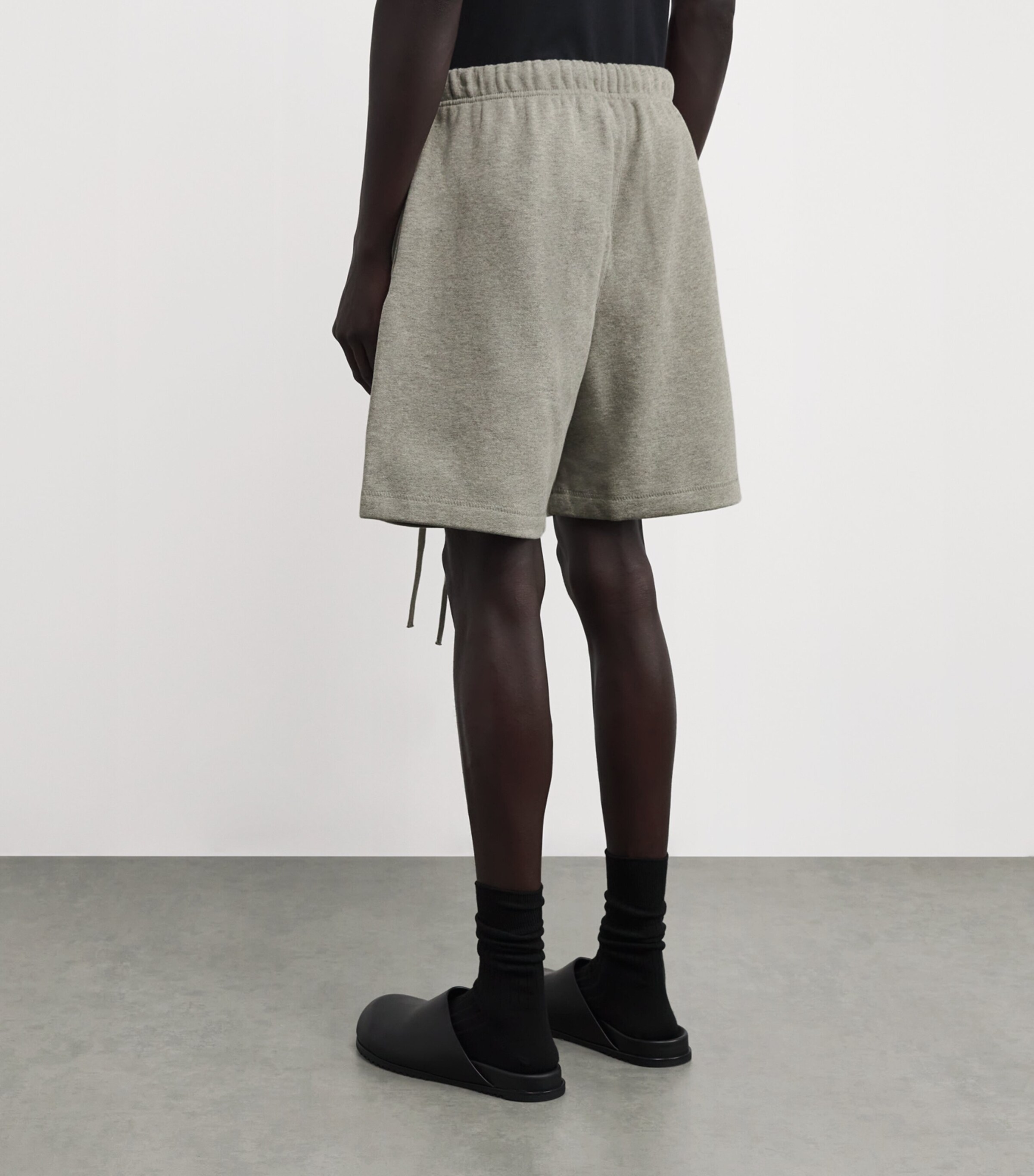 FEAR OF GOD ESSENTIALS Mens Cotton-Blend Soccer Shorts Concrete Heather Image 4